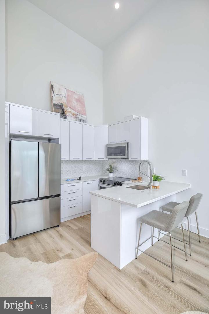 4328 GEORGIA AVE NW #401, WASHINGTON, District Of Columbia 20011, 2 Bedrooms Bedrooms, ,1 BathroomBathrooms,Residential,For sale,4328 GEORGIA AVE NW #401,DCDC2224708 MLS # DCDC2224708