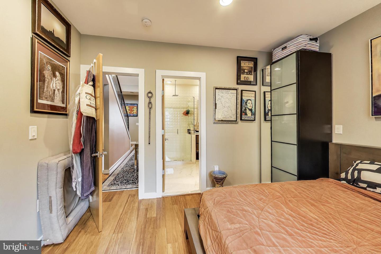 1242 NEW JERSEY AVE NW, WASHINGTON, District Of Columbia 20001, 4 Bedrooms Bedrooms, ,4 BathroomsBathrooms,Residential,For sale,1242 NEW JERSEY AVE NW,DCDC2224712 MLS # DCDC2224712
