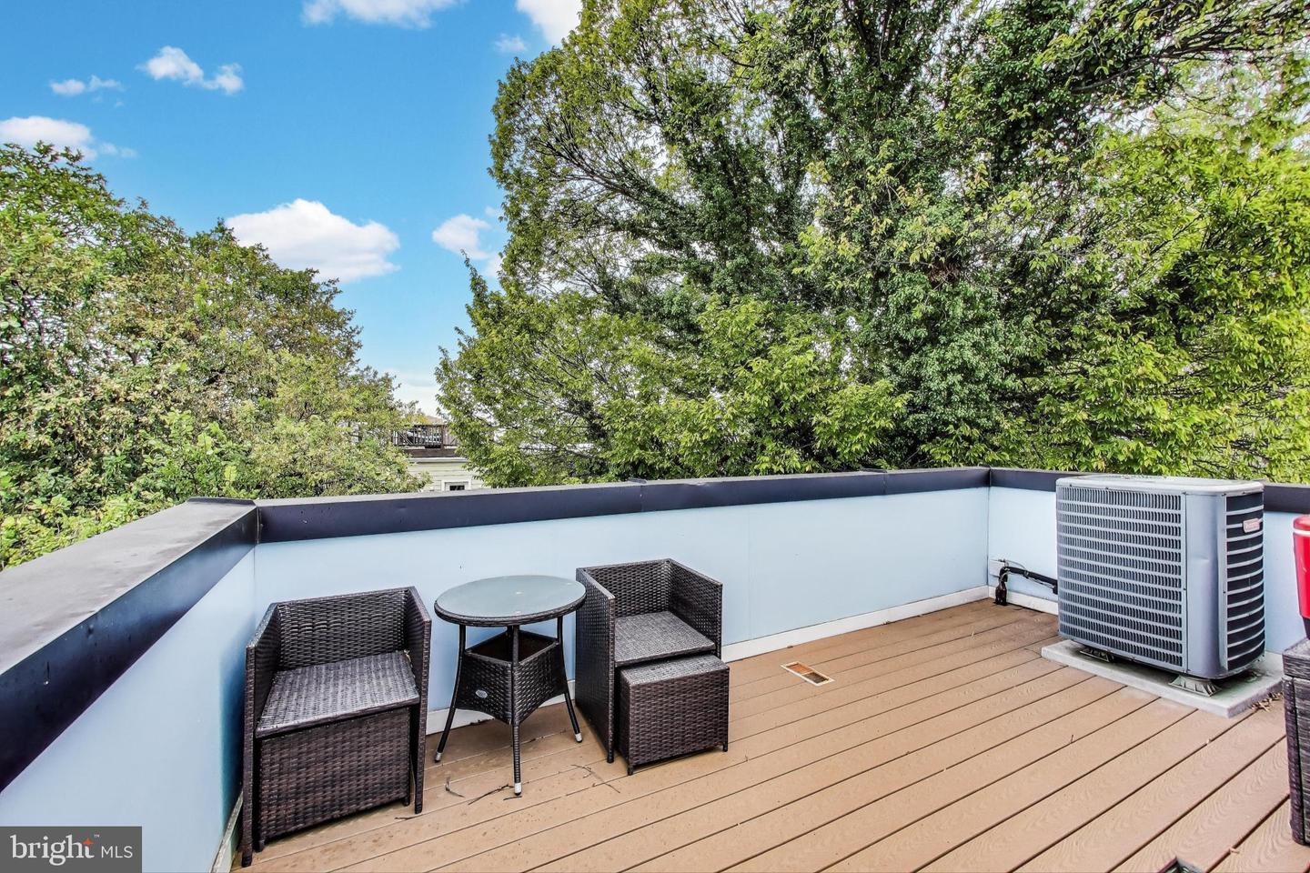 1242 NEW JERSEY AVE NW, WASHINGTON, District Of Columbia 20001, 4 Bedrooms Bedrooms, ,4 BathroomsBathrooms,Residential,For sale,1242 NEW JERSEY AVE NW,DCDC2224712 MLS # DCDC2224712