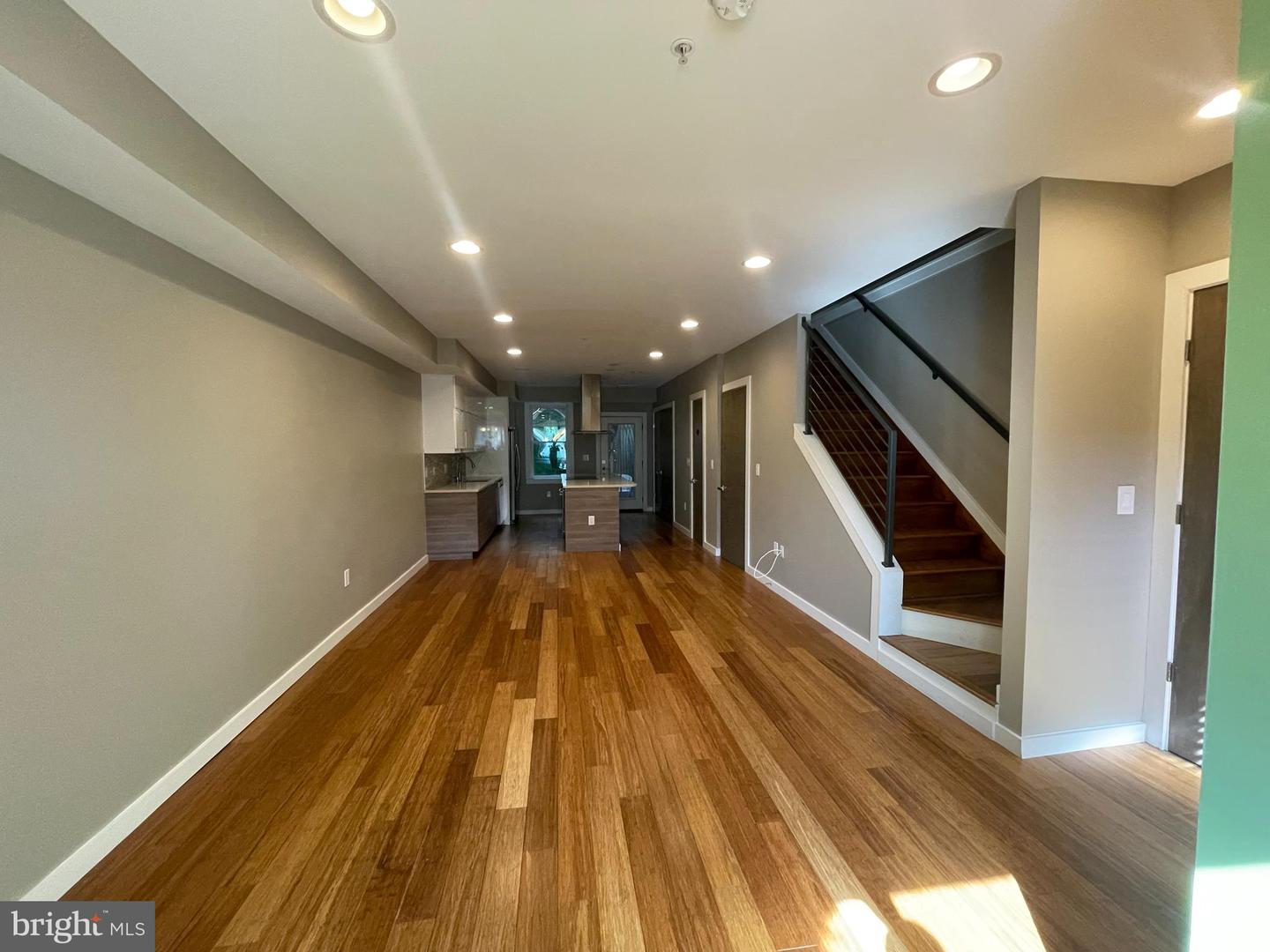 1242 NEW JERSEY AVE NW, WASHINGTON, District Of Columbia 20001, 4 Bedrooms Bedrooms, ,4 BathroomsBathrooms,Residential,For sale,1242 NEW JERSEY AVE NW,DCDC2224712 MLS # DCDC2224712