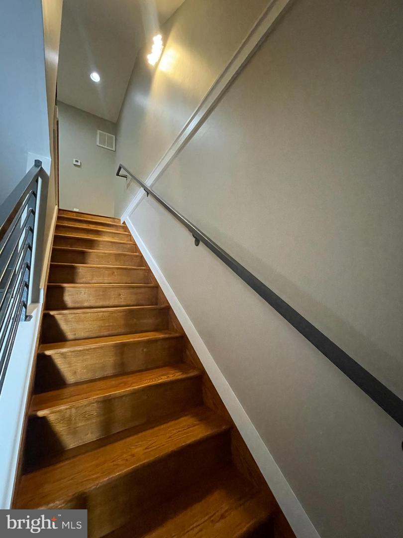 1242 NEW JERSEY AVE NW, WASHINGTON, District Of Columbia 20001, 4 Bedrooms Bedrooms, ,4 BathroomsBathrooms,Residential,For sale,1242 NEW JERSEY AVE NW,DCDC2224712 MLS # DCDC2224712