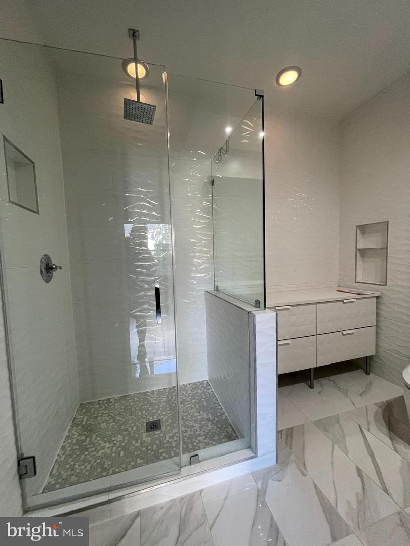 1242 NEW JERSEY AVE NW, WASHINGTON, District Of Columbia 20001, 4 Bedrooms Bedrooms, ,4 BathroomsBathrooms,Residential,For sale,1242 NEW JERSEY AVE NW,DCDC2224712 MLS # DCDC2224712