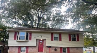 711 ARCHER CT, HERNDON, Virginia 20170, 5 Bedrooms Bedrooms, ,3 BathroomsBathrooms,Residential,For sale,711 ARCHER CT,VAFX2269894 MLS # VAFX2269894