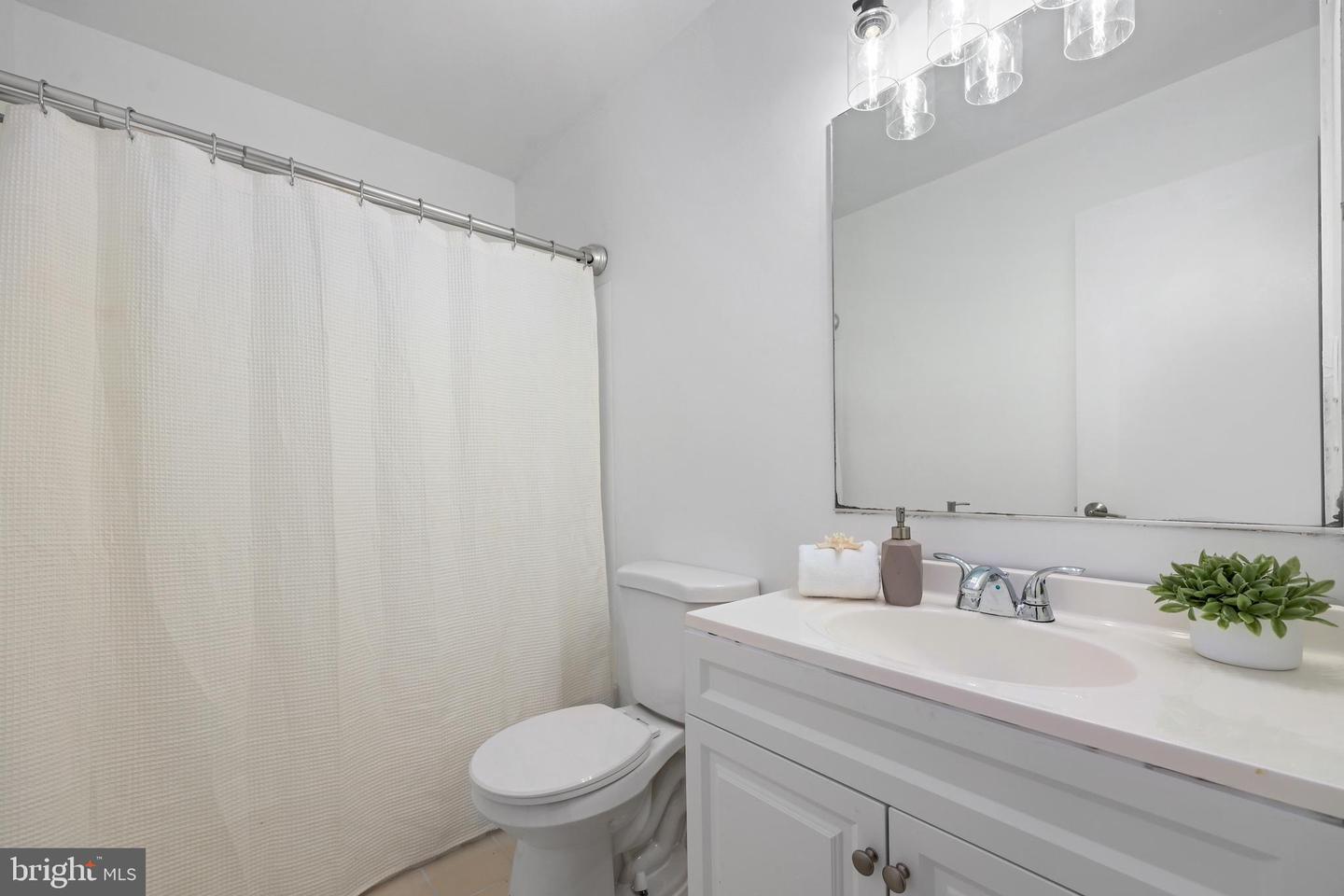 12220 REDWOOD CT, WOODBRIDGE, Virginia 22192, 4 Bedrooms Bedrooms, ,3 BathroomsBathrooms,Residential,For sale,12220 REDWOOD CT,VAPW2105036 MLS # VAPW2105036