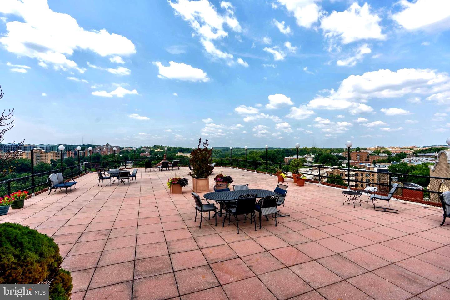 2311 CONNECTICUT AVE NW #706, WASHINGTON, District Of Columbia 20008, 2 Bedrooms Bedrooms, ,2 BathroomsBathrooms,Residential,For sale,2311 CONNECTICUT AVE NW #706,DCDC2224792 MLS # DCDC2224792