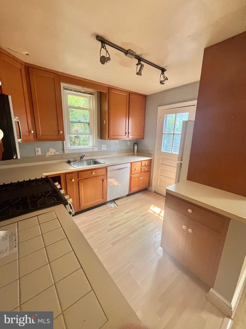 5113 SHERIER PL NW, WASHINGTON, District Of Columbia 20016, 4 Bedrooms Bedrooms, ,2 BathroomsBathrooms,Residential,For sale,5113 SHERIER PL NW,DCDC2202834 MLS # DCDC2202834