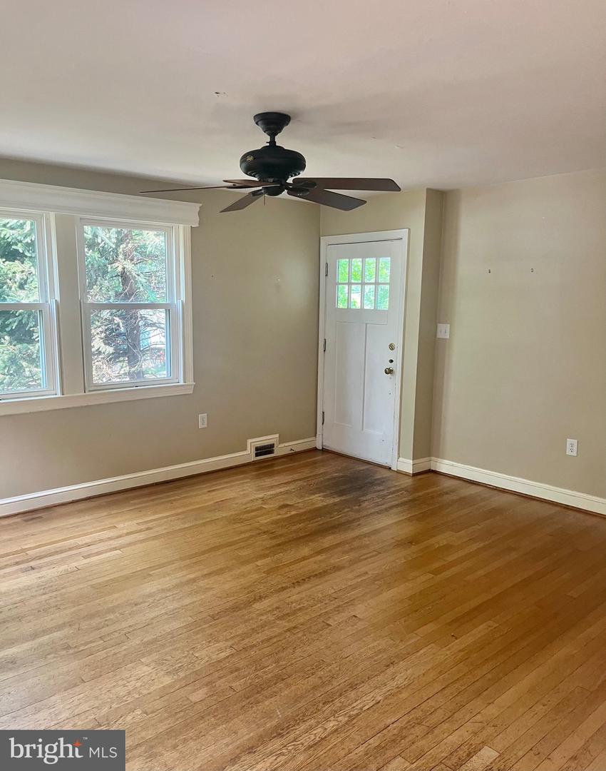 5113 SHERIER PL NW, WASHINGTON, District Of Columbia 20016, 4 Bedrooms Bedrooms, ,2 BathroomsBathrooms,Residential,For sale,5113 SHERIER PL NW,DCDC2202834 MLS # DCDC2202834
