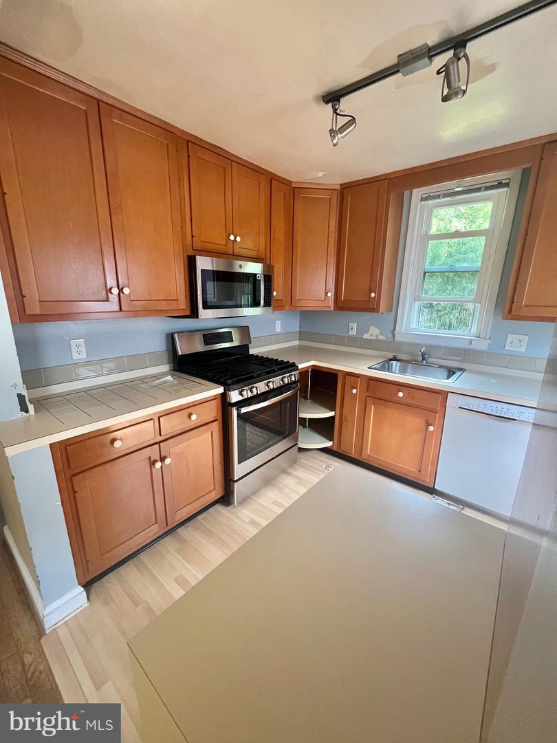 5113 SHERIER PL NW, WASHINGTON, District Of Columbia 20016, 4 Bedrooms Bedrooms, ,2 BathroomsBathrooms,Residential,For sale,5113 SHERIER PL NW,DCDC2202834 MLS # DCDC2202834