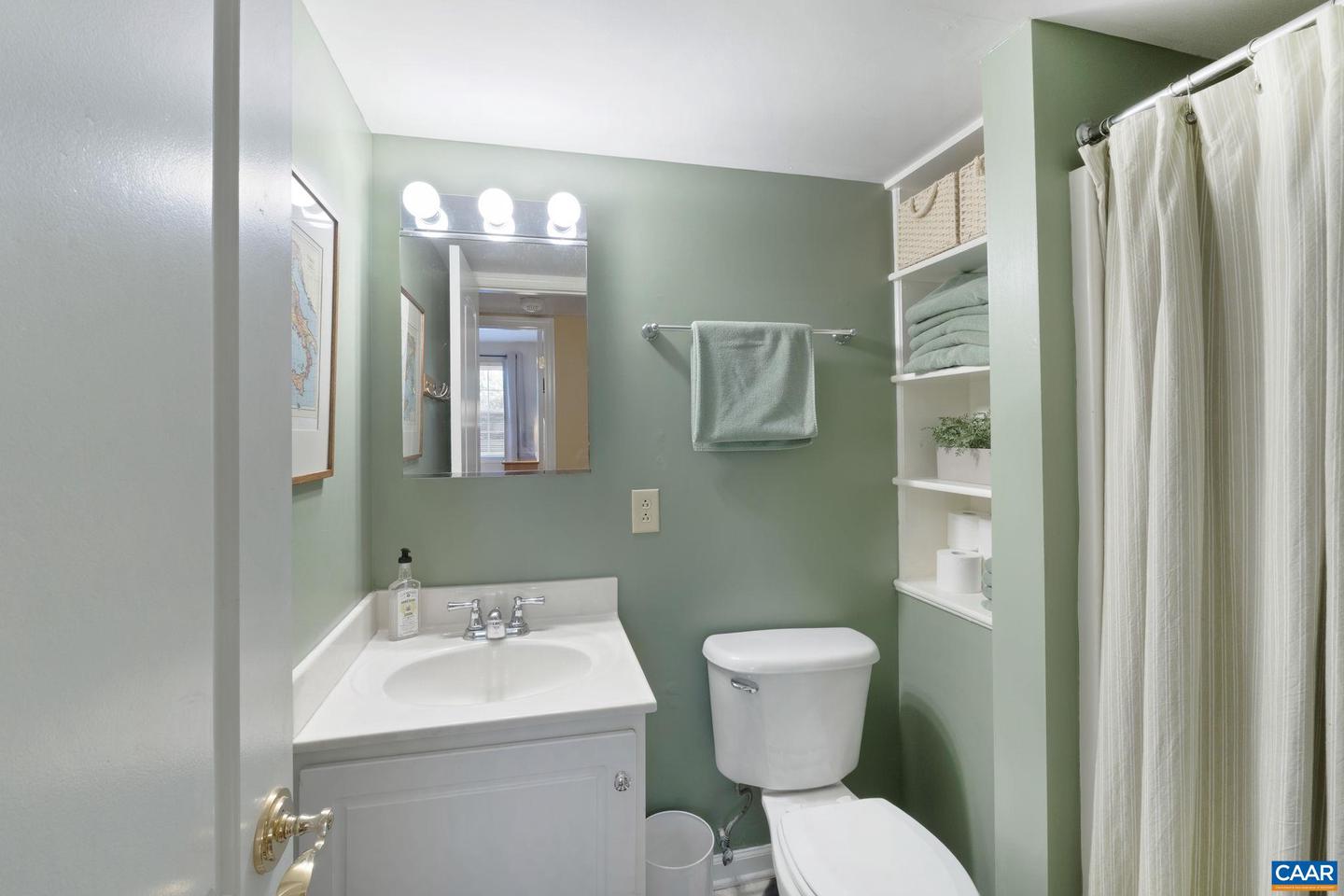 1504 VILLA TER #B, CHARLOTTESVILLE, Virginia 22903, 3 Bedrooms Bedrooms, ,2 BathroomsBathrooms,Residential,For sale,1504 VILLA TER #B,666823 MLS # 666823
