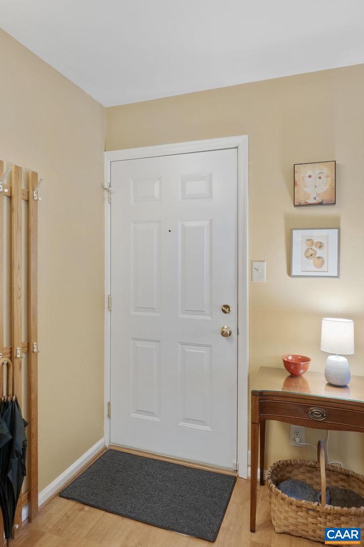 1504 VILLA TER #B, CHARLOTTESVILLE, Virginia 22903, 3 Bedrooms Bedrooms, ,2 BathroomsBathrooms,Residential,For sale,1504 VILLA TER #B,666823 MLS # 666823