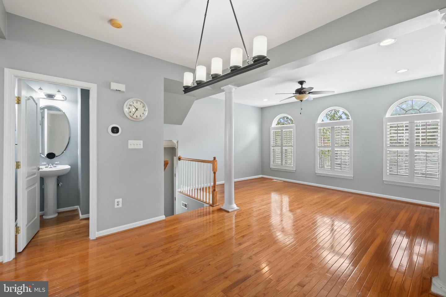 24687 KINGS CANYON SQ, ALDIE, Virginia 20105, 3 Bedrooms Bedrooms, ,2 BathroomsBathrooms,Residential,For sale,24687 KINGS CANYON SQ,VALO2103162 MLS # VALO2103162