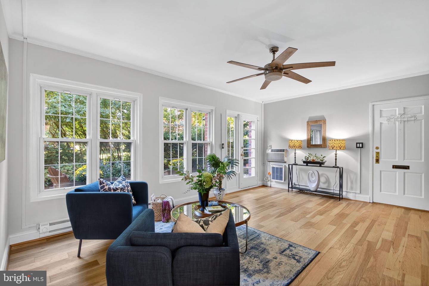 1242 MARTHA CUSTIS DR, ALEXANDRIA, Virginia 22302, 2 Bedrooms Bedrooms, 3 Rooms Rooms,1 BathroomBathrooms,Residential,For sale,1242 MARTHA CUSTIS DR,VAAX2048250 MLS # VAAX2048250