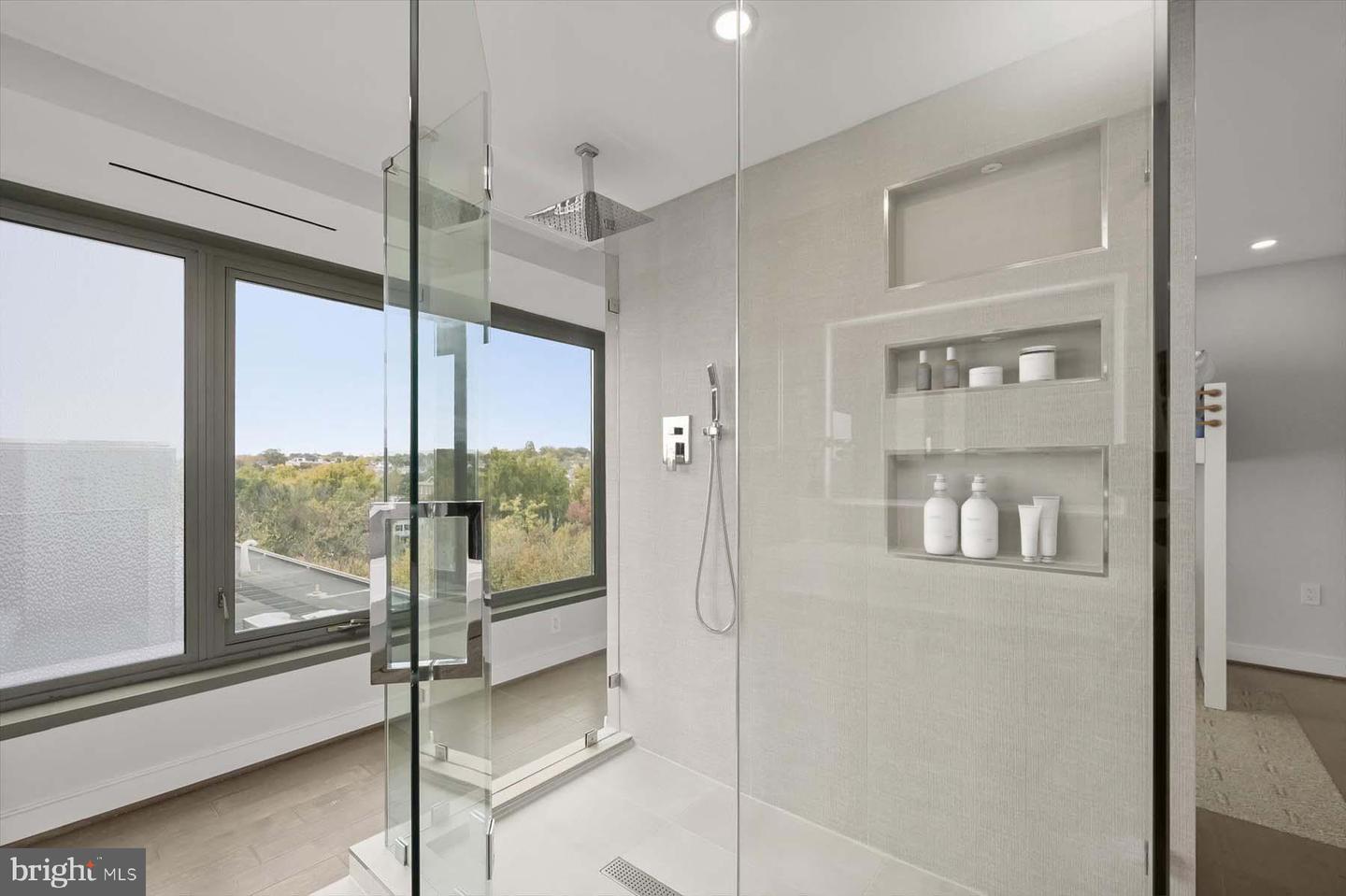 2501 M ST NW #612, WASHINGTON, District Of Columbia 20037, 3 Bedrooms Bedrooms, ,2 BathroomsBathrooms,Residential,For sale,2501 M ST NW #612,DCDC2215914 MLS # DCDC2215914