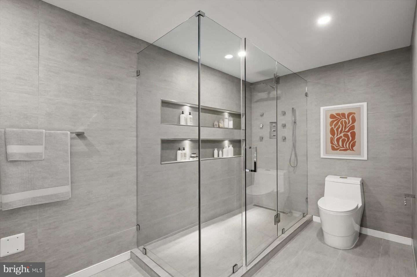 2501 M ST NW #612, WASHINGTON, District Of Columbia 20037, 3 Bedrooms Bedrooms, ,2 BathroomsBathrooms,Residential,For sale,2501 M ST NW #612,DCDC2215914 MLS # DCDC2215914