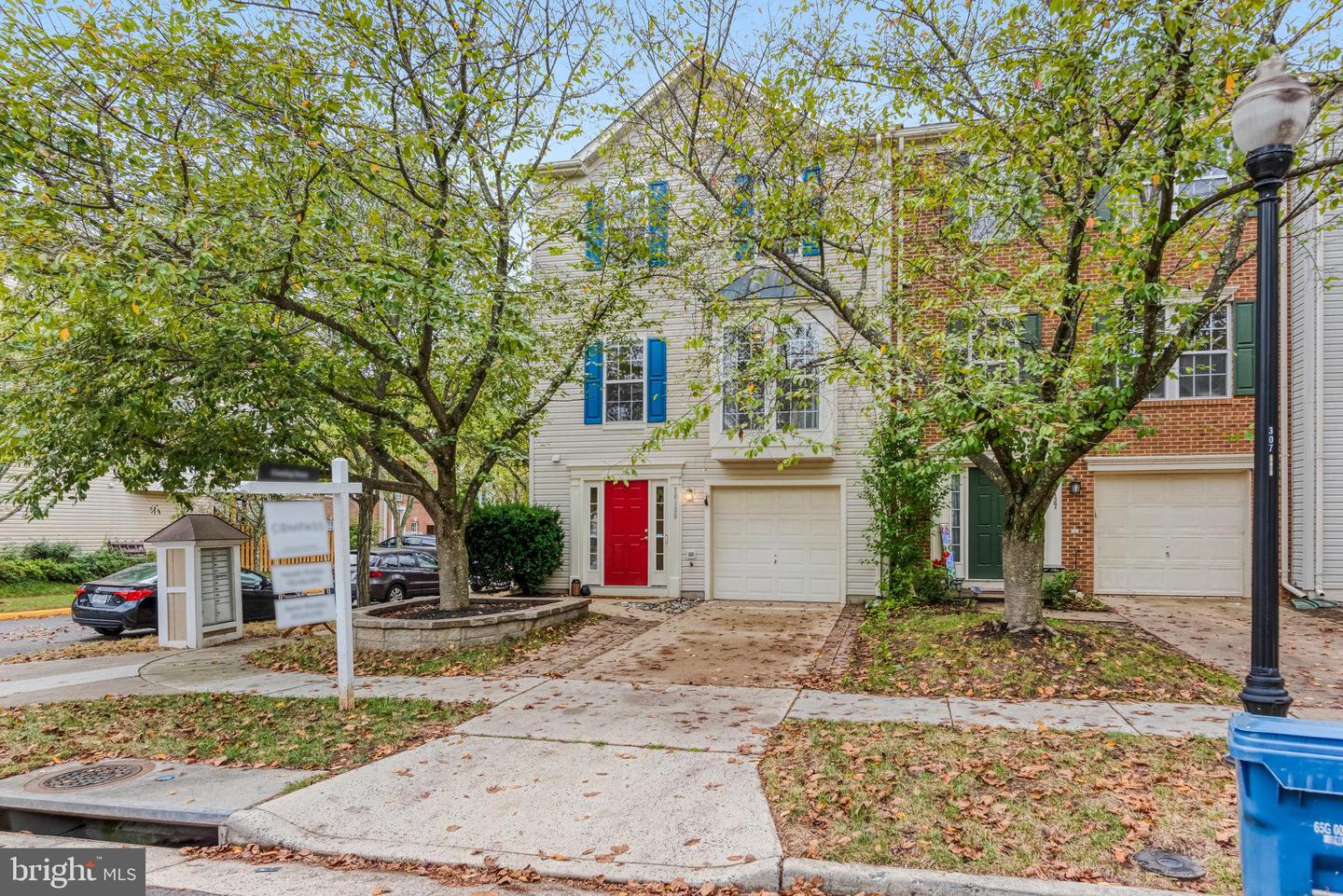 26139 LANDS END DR, CHANTILLY, Virginia 20152, 3 Bedrooms Bedrooms, 6 Rooms Rooms,2 BathroomsBathrooms,Residential,For sale,26139 LANDS END DR,VALO2104928 MLS # VALO2104928