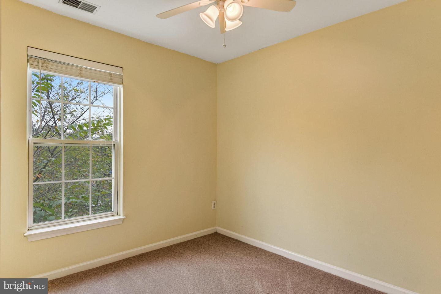 26139 LANDS END DR, CHANTILLY, Virginia 20152, 3 Bedrooms Bedrooms, 6 Rooms Rooms,2 BathroomsBathrooms,Residential,For sale,26139 LANDS END DR,VALO2104928 MLS # VALO2104928