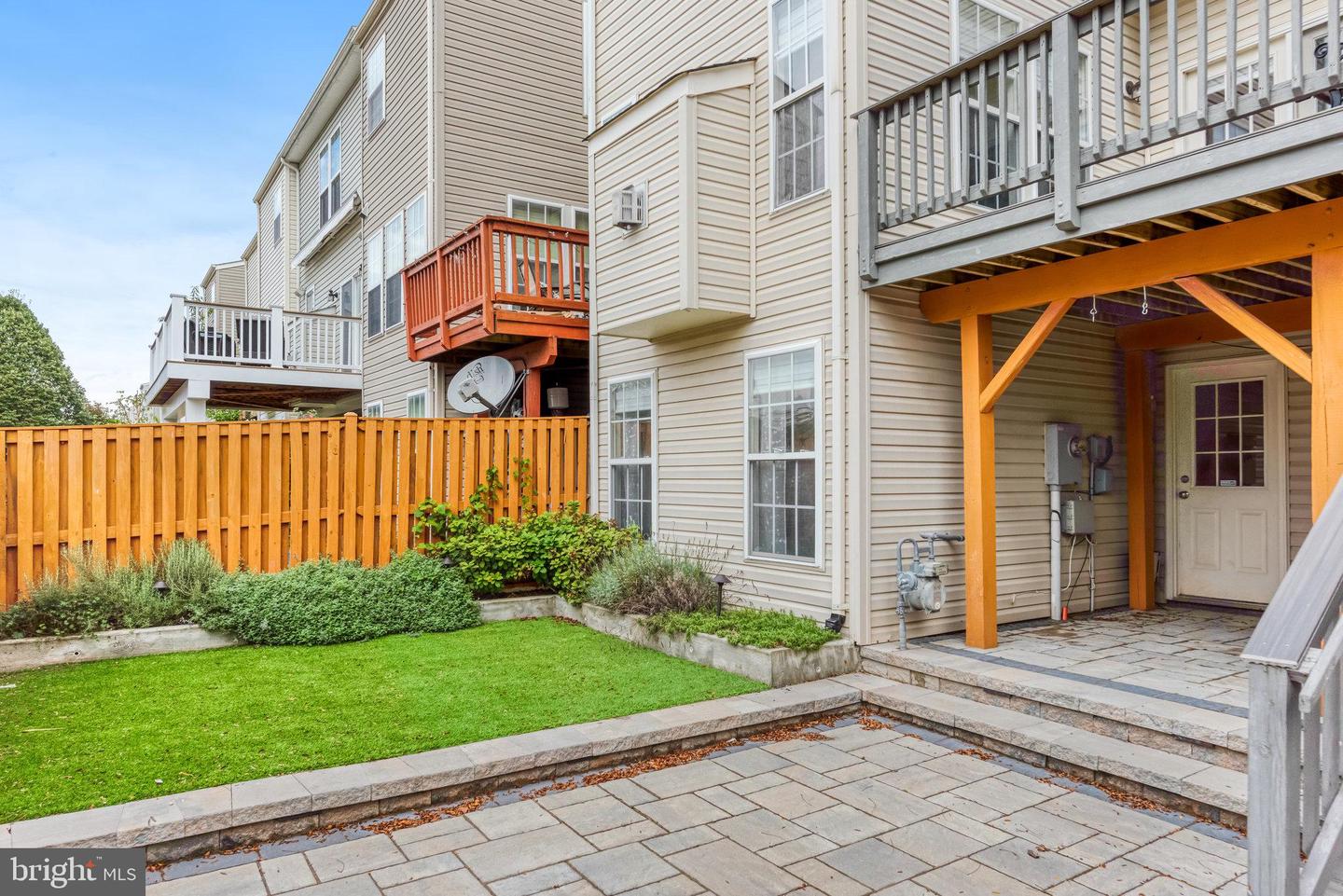 26139 LANDS END DR, CHANTILLY, Virginia 20152, 3 Bedrooms Bedrooms, 6 Rooms Rooms,2 BathroomsBathrooms,Residential,For sale,26139 LANDS END DR,VALO2104928 MLS # VALO2104928