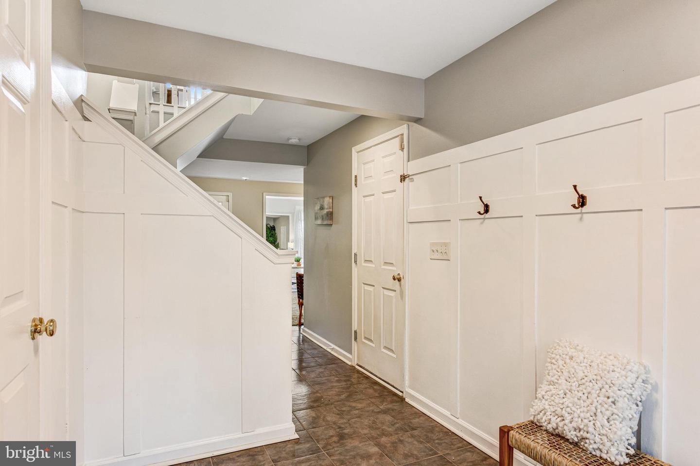 26139 LANDS END DR, CHANTILLY, Virginia 20152, 3 Bedrooms Bedrooms, 6 Rooms Rooms,2 BathroomsBathrooms,Residential,For sale,26139 LANDS END DR,VALO2104928 MLS # VALO2104928
