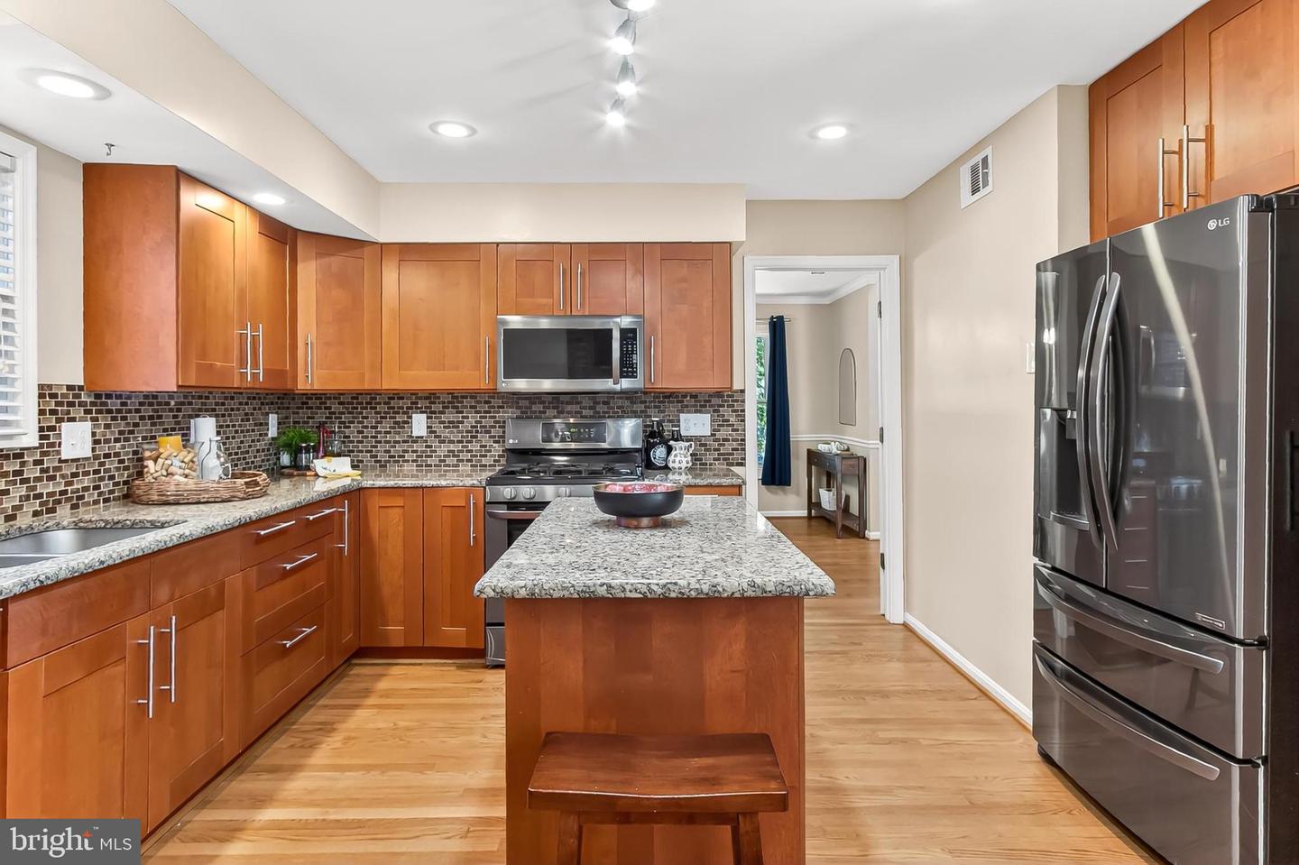 8619 LAUREN DR, SPRINGFIELD, Virginia 22153, 3 Bedrooms Bedrooms, 12 Rooms Rooms,3 BathroomsBathrooms,Residential,For sale,8619 LAUREN DR,VAFX2264174 MLS # VAFX2264174