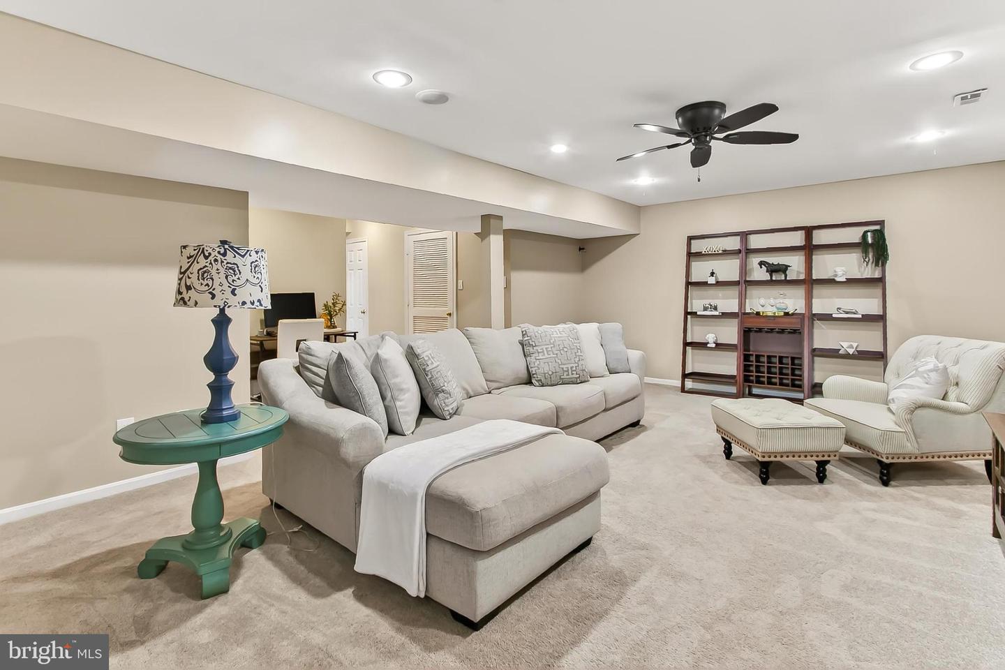 8619 LAUREN DR, SPRINGFIELD, Virginia 22153, 3 Bedrooms Bedrooms, 12 Rooms Rooms,3 BathroomsBathrooms,Residential,For sale,8619 LAUREN DR,VAFX2264174 MLS # VAFX2264174