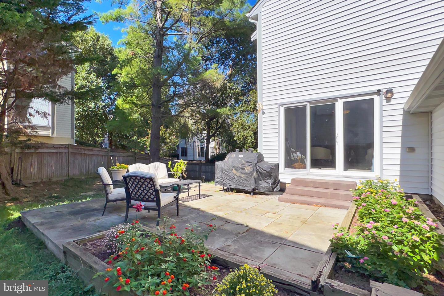 8619 LAUREN DR, SPRINGFIELD, Virginia 22153, 3 Bedrooms Bedrooms, 12 Rooms Rooms,3 BathroomsBathrooms,Residential,For sale,8619 LAUREN DR,VAFX2264174 MLS # VAFX2264174