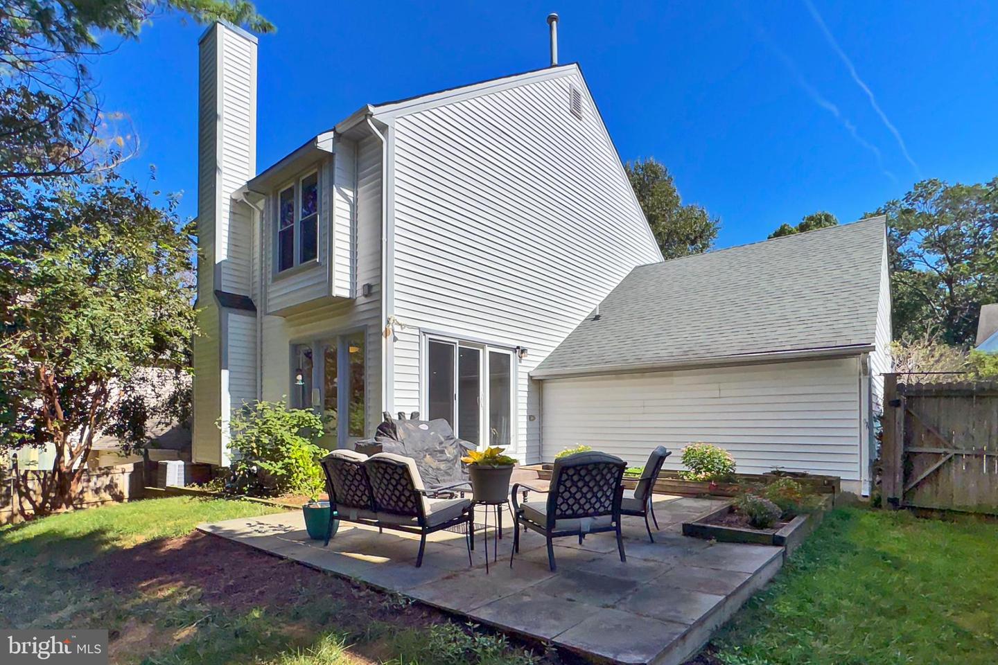 8619 LAUREN DR, SPRINGFIELD, Virginia 22153, 3 Bedrooms Bedrooms, 12 Rooms Rooms,3 BathroomsBathrooms,Residential,For sale,8619 LAUREN DR,VAFX2264174 MLS # VAFX2264174