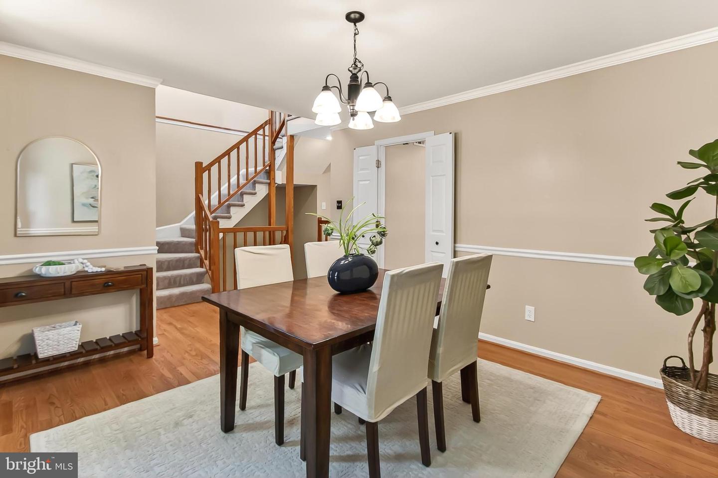 8619 LAUREN DR, SPRINGFIELD, Virginia 22153, 3 Bedrooms Bedrooms, 12 Rooms Rooms,3 BathroomsBathrooms,Residential,For sale,8619 LAUREN DR,VAFX2264174 MLS # VAFX2264174