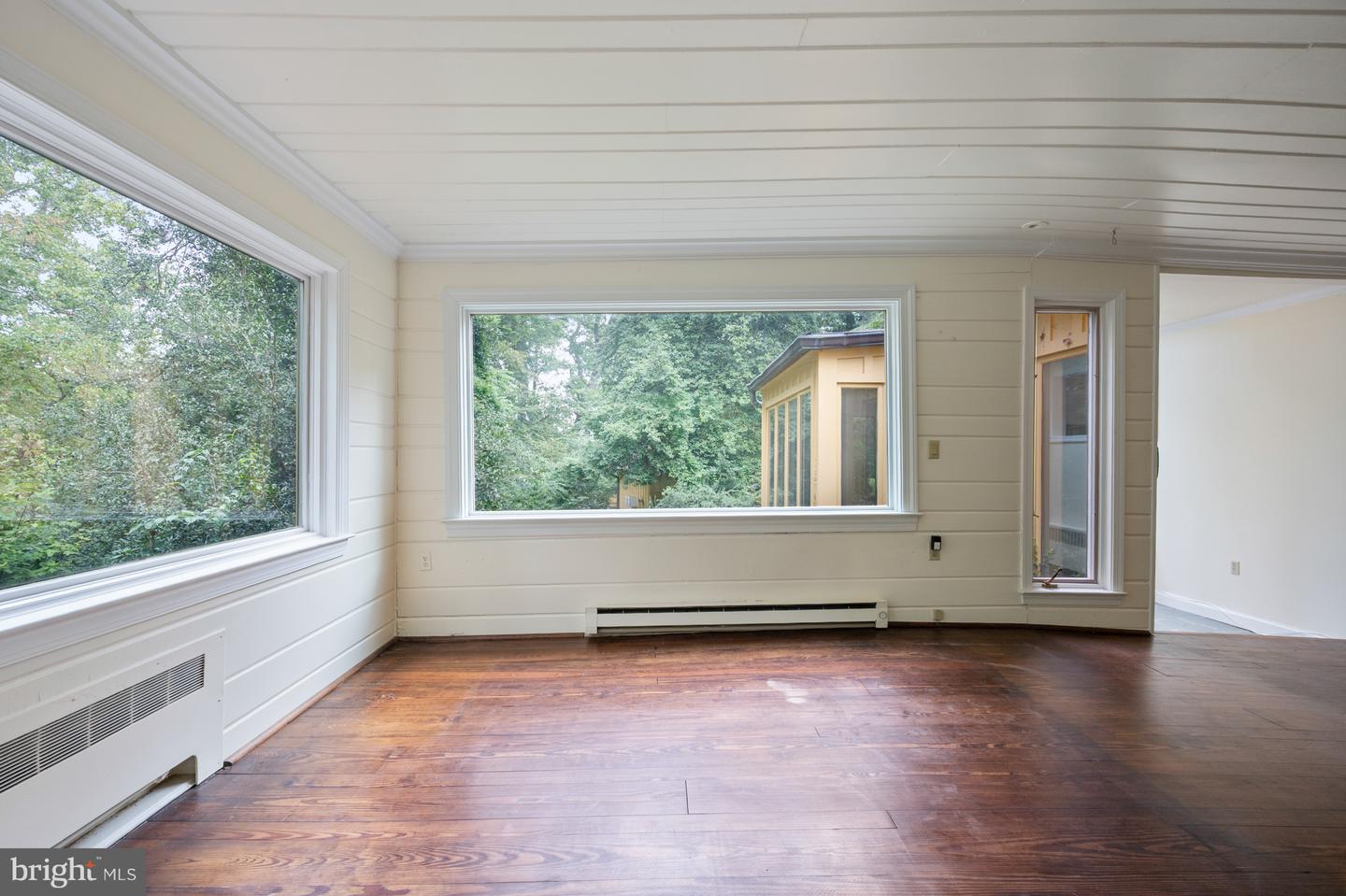 824 ARCTURUS ON THE POTOMAC, ALEXANDRIA, Virginia 22308, 2 Bedrooms Bedrooms, 14 Rooms Rooms,3 BathroomsBathrooms,Residential,For sale,824 ARCTURUS ON THE POTOMAC,VAFX2266282 MLS # VAFX2266282