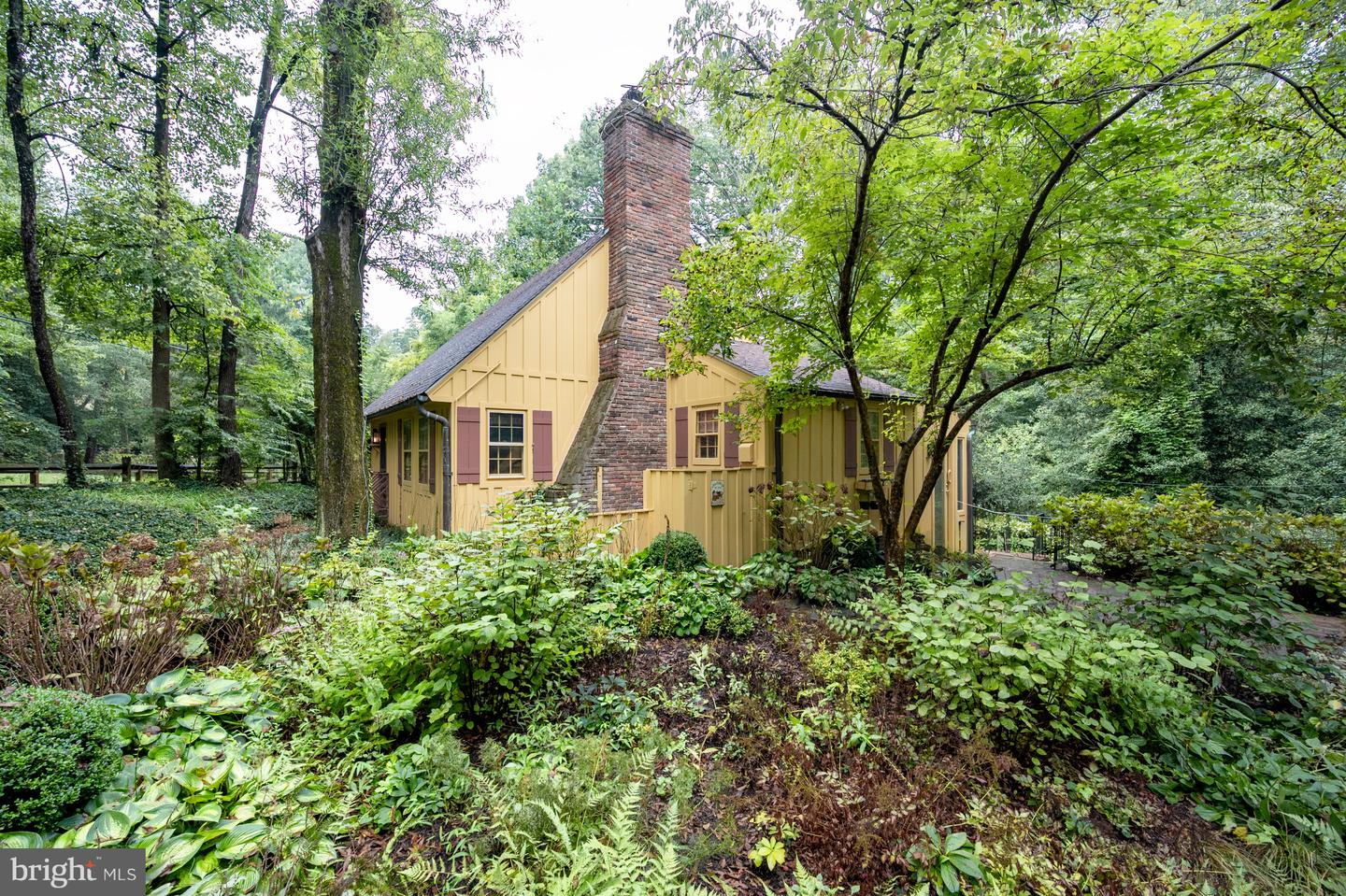 824 ARCTURUS ON THE POTOMAC, ALEXANDRIA, Virginia 22308, 2 Bedrooms Bedrooms, 14 Rooms Rooms,3 BathroomsBathrooms,Residential,For sale,824 ARCTURUS ON THE POTOMAC,VAFX2266282 MLS # VAFX2266282