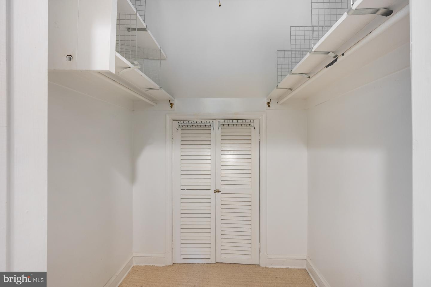 824 ARCTURUS ON THE POTOMAC, ALEXANDRIA, Virginia 22308, 2 Bedrooms Bedrooms, 14 Rooms Rooms,3 BathroomsBathrooms,Residential,For sale,824 ARCTURUS ON THE POTOMAC,VAFX2266282 MLS # VAFX2266282