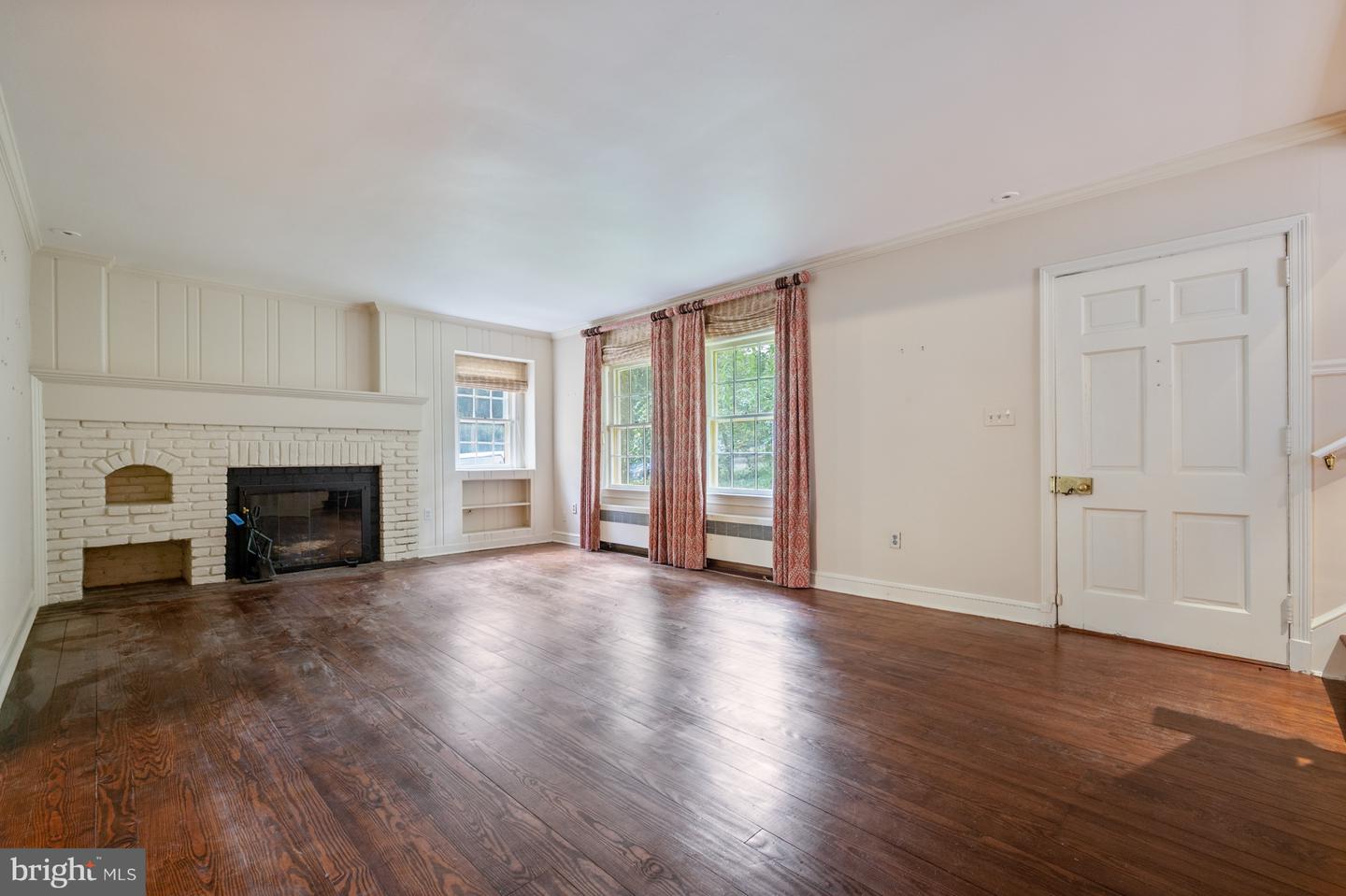 824 ARCTURUS ON THE POTOMAC, ALEXANDRIA, Virginia 22308, 2 Bedrooms Bedrooms, 14 Rooms Rooms,3 BathroomsBathrooms,Residential,For sale,824 ARCTURUS ON THE POTOMAC,VAFX2266282 MLS # VAFX2266282