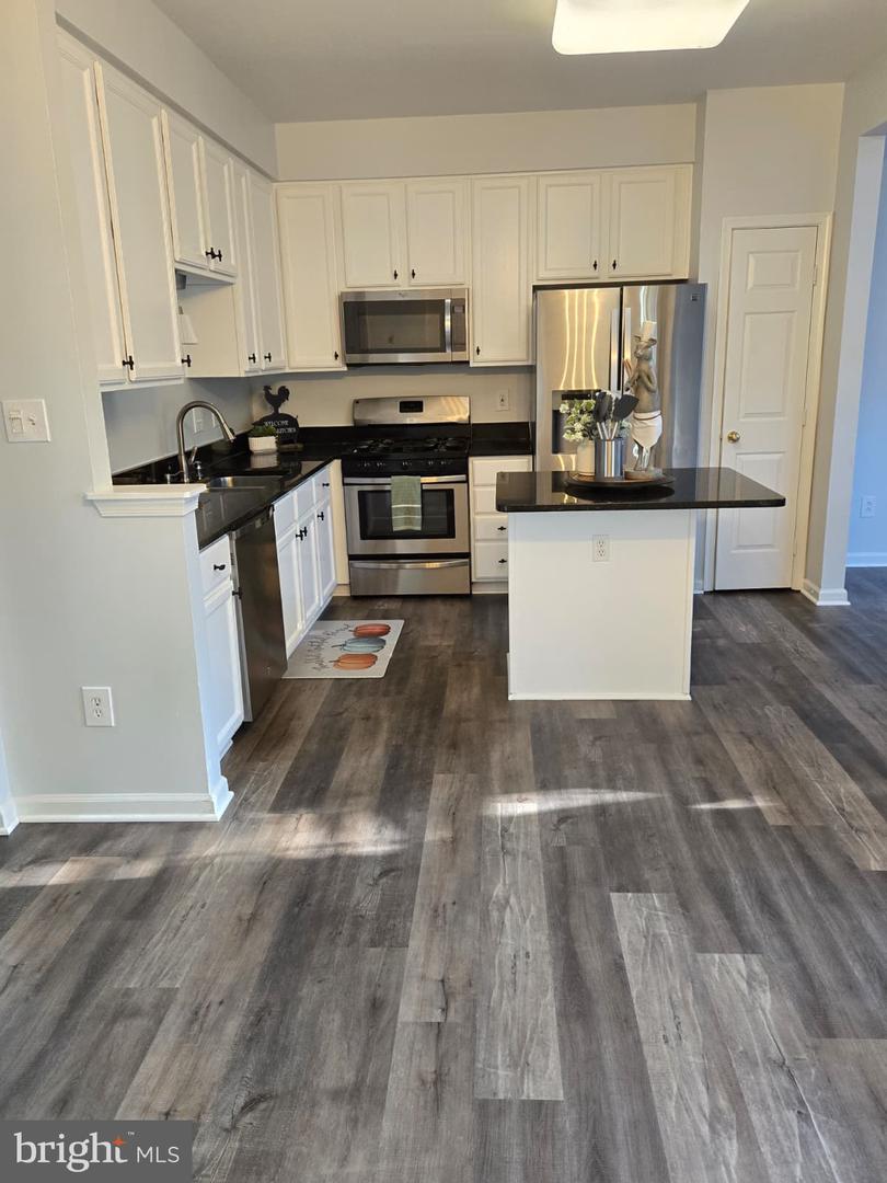 25415 MORSE DR, CHANTILLY, Virginia 20152, 3 Bedrooms Bedrooms, ,3 BathroomsBathrooms,Residential,For sale,25415 MORSE DR,VALO2106560 MLS # VALO2106560