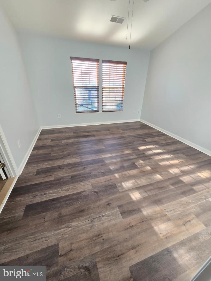 25415 MORSE DR, CHANTILLY, Virginia 20152, 3 Bedrooms Bedrooms, ,3 BathroomsBathrooms,Residential,For sale,25415 MORSE DR,VALO2106560 MLS # VALO2106560
