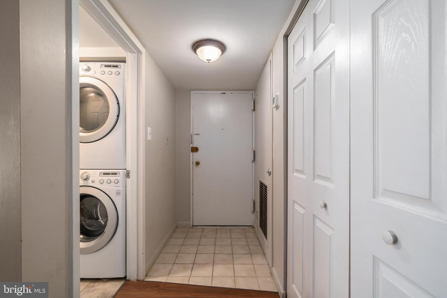 1422 NORTHGATE SQ #22/1A, RESTON, Virginia 20190, 1 Bedroom Bedrooms, ,1 BathroomBathrooms,Residential,For sale,1422 NORTHGATE SQ #22/1A,VAFX2267958 MLS # VAFX2267958 1422 NORTHGATE SQ #22/1A, RESTON, Virginia 20190, 1 Bedroom Bedrooms, ,1 BathroomBathrooms,Residential,For sale,1422 NORTHGATE SQ #22/1A,VAFX2267958 MLS # VAFX2267958