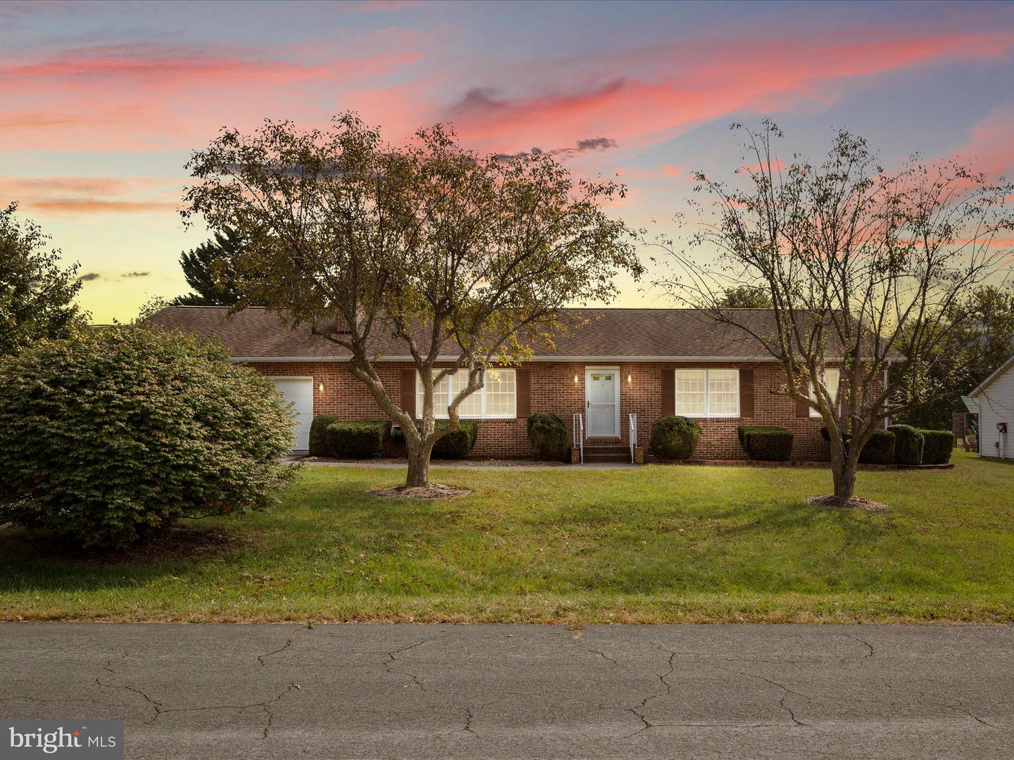 104 WAKELAND DR, STEPHENS CITY, Virginia 22655, 3 Bedrooms Bedrooms, ,2 BathroomsBathrooms,Residential,For sale,104 WAKELAND DR,VAFV2036886 MLS # VAFV2036886