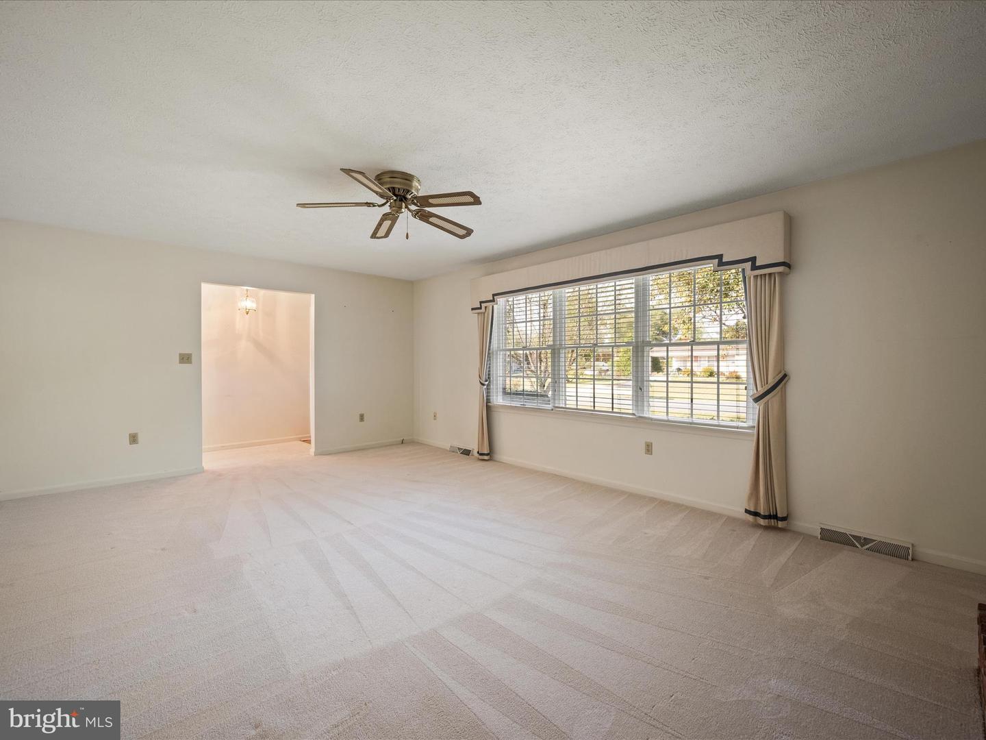 104 WAKELAND DR, STEPHENS CITY, Virginia 22655, 3 Bedrooms Bedrooms, ,2 BathroomsBathrooms,Residential,For sale,104 WAKELAND DR,VAFV2036886 MLS # VAFV2036886
