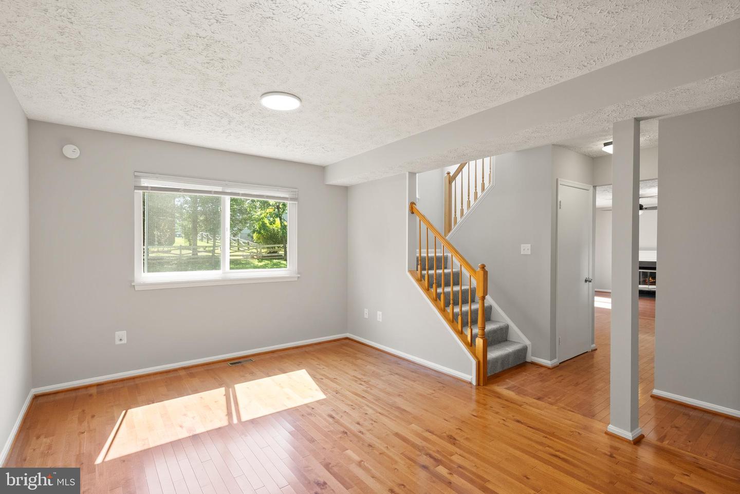 13305 HOLLINGER AVE, FAIRFAX, Virginia 22033, 3 Bedrooms Bedrooms, ,2 BathroomsBathrooms,Residential,For sale,13305 HOLLINGER AVE,VAFX2268066 MLS # VAFX2268066