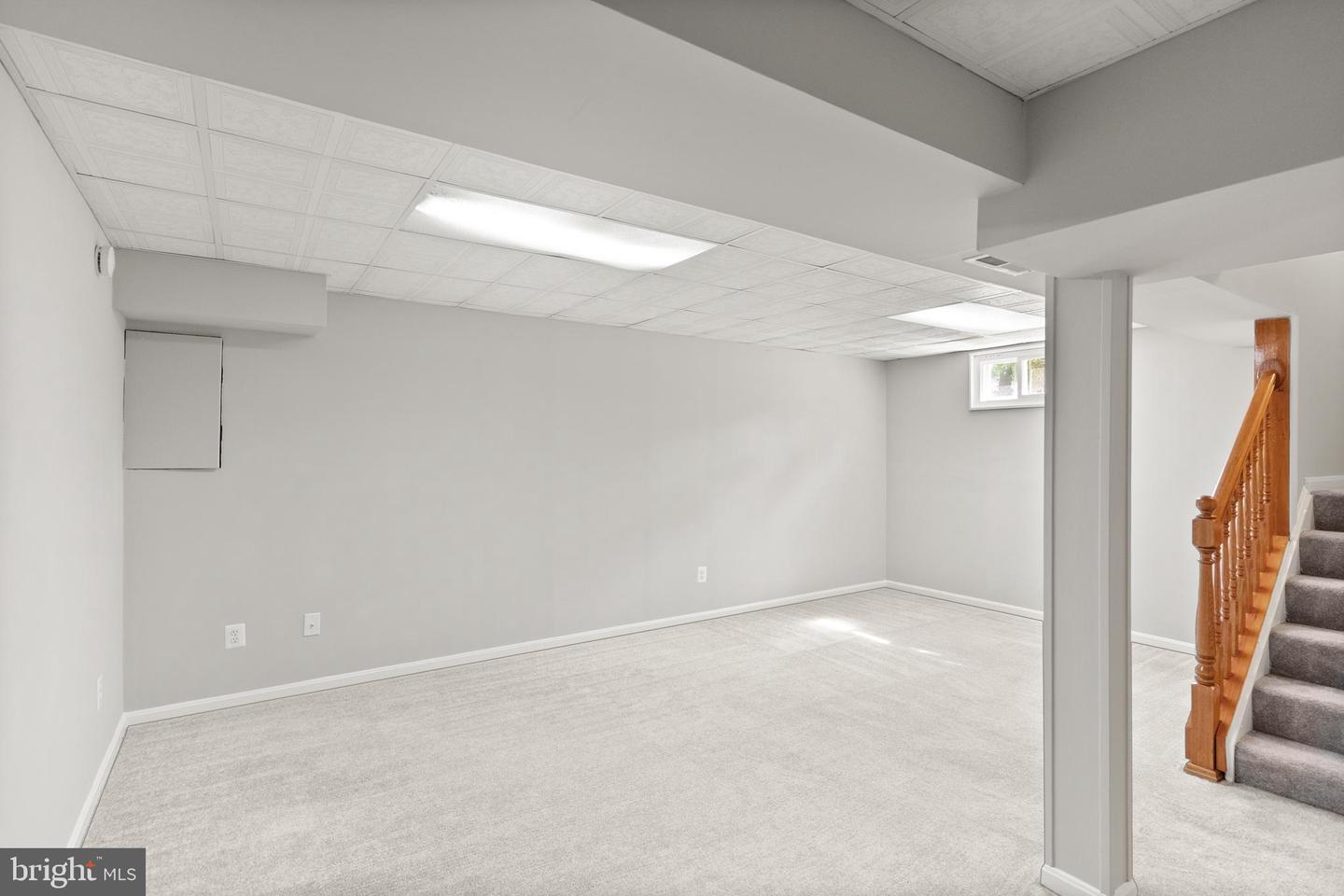 13305 HOLLINGER AVE, FAIRFAX, Virginia 22033, 3 Bedrooms Bedrooms, ,2 BathroomsBathrooms,Residential,For sale,13305 HOLLINGER AVE,VAFX2268066 MLS # VAFX2268066