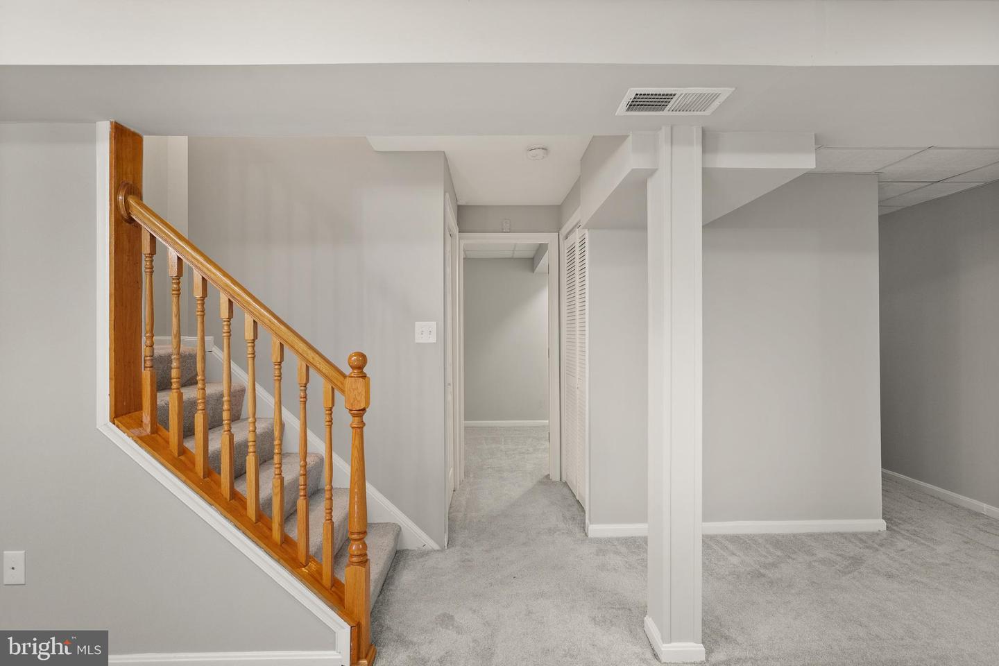 13305 HOLLINGER AVE, FAIRFAX, Virginia 22033, 3 Bedrooms Bedrooms, ,2 BathroomsBathrooms,Residential,For sale,13305 HOLLINGER AVE,VAFX2268066 MLS # VAFX2268066