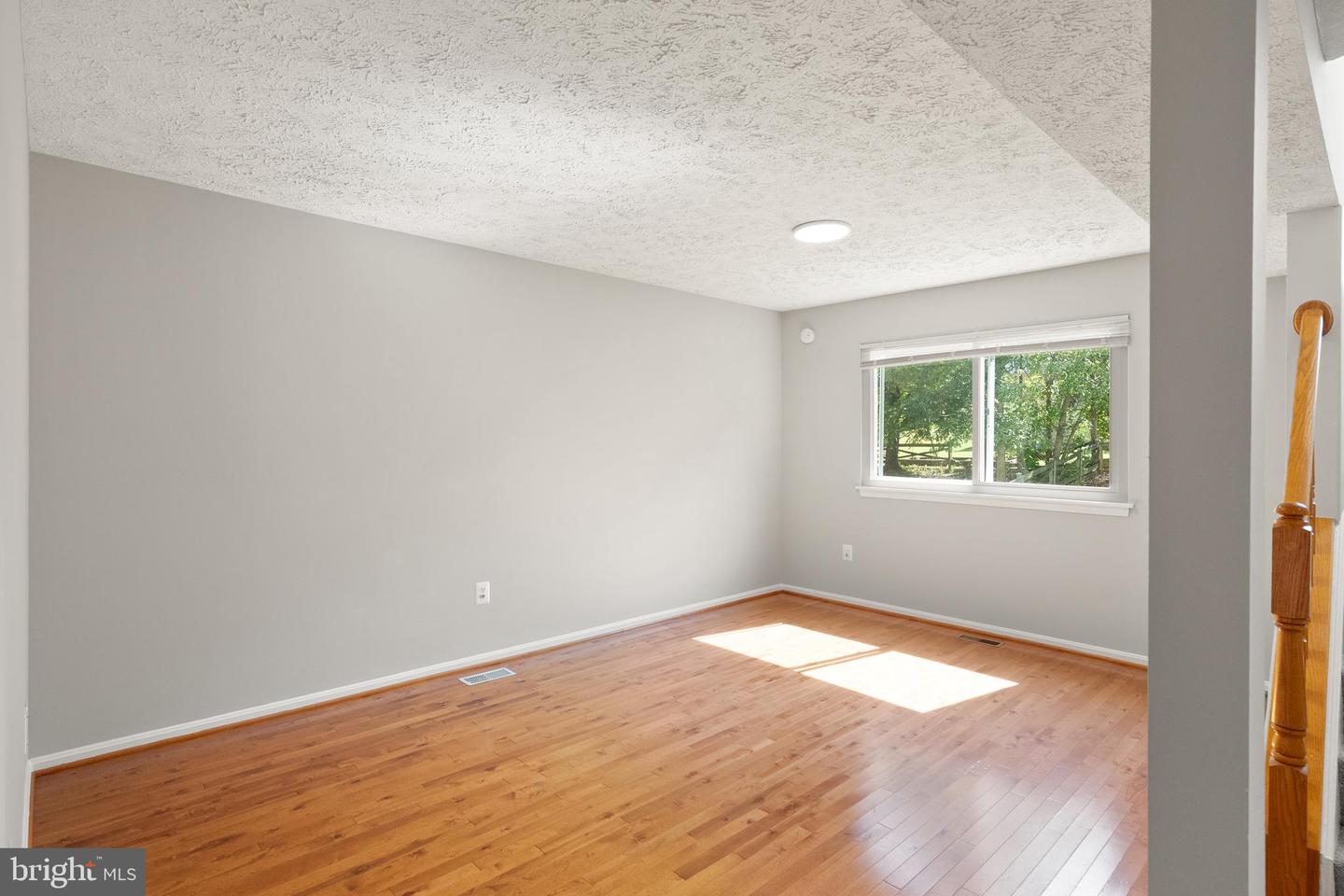 13305 HOLLINGER AVE, FAIRFAX, Virginia 22033, 3 Bedrooms Bedrooms, ,2 BathroomsBathrooms,Residential,For sale,13305 HOLLINGER AVE,VAFX2268066 MLS # VAFX2268066