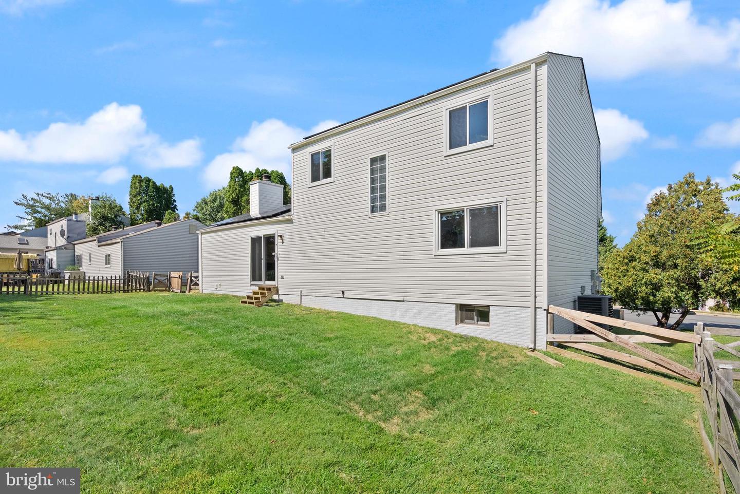 13305 HOLLINGER AVE, FAIRFAX, Virginia 22033, 3 Bedrooms Bedrooms, ,2 BathroomsBathrooms,Residential,For sale,13305 HOLLINGER AVE,VAFX2268066 MLS # VAFX2268066