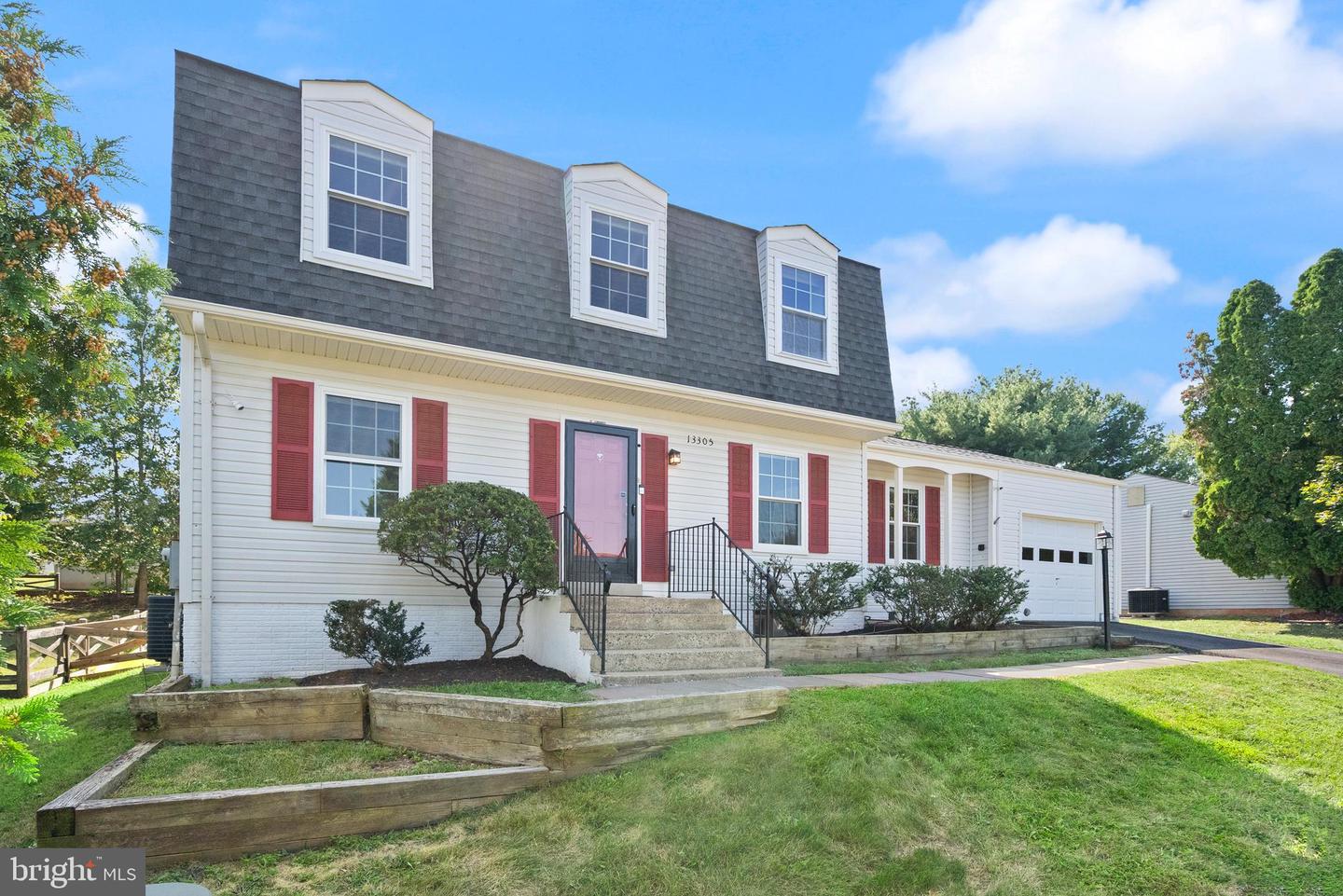 13305 HOLLINGER AVE, FAIRFAX, Virginia 22033, 3 Bedrooms Bedrooms, ,2 BathroomsBathrooms,Residential,For sale,13305 HOLLINGER AVE,VAFX2268066 MLS # VAFX2268066