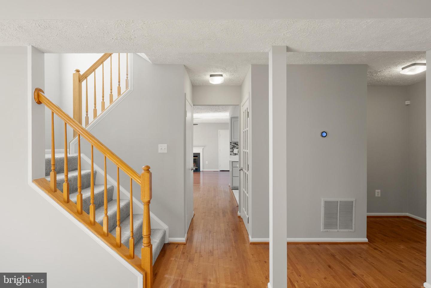 13305 HOLLINGER AVE, FAIRFAX, Virginia 22033, 3 Bedrooms Bedrooms, ,2 BathroomsBathrooms,Residential,For sale,13305 HOLLINGER AVE,VAFX2268066 MLS # VAFX2268066