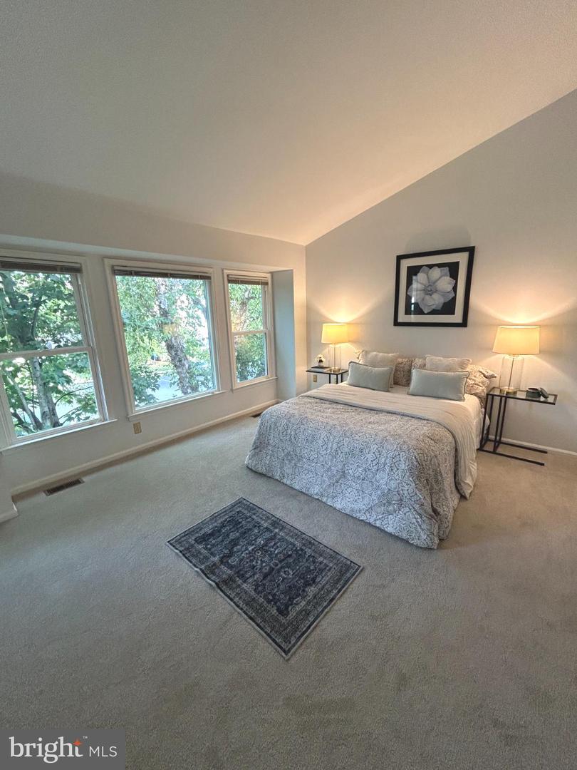 21865 BROADLEAF SQ, STERLING, Virginia 20164, 3 Bedrooms Bedrooms, 7 Rooms Rooms,3 BathroomsBathrooms,Residential,For sale,21865 BROADLEAF SQ,VALO2107240 MLS # VALO2107240