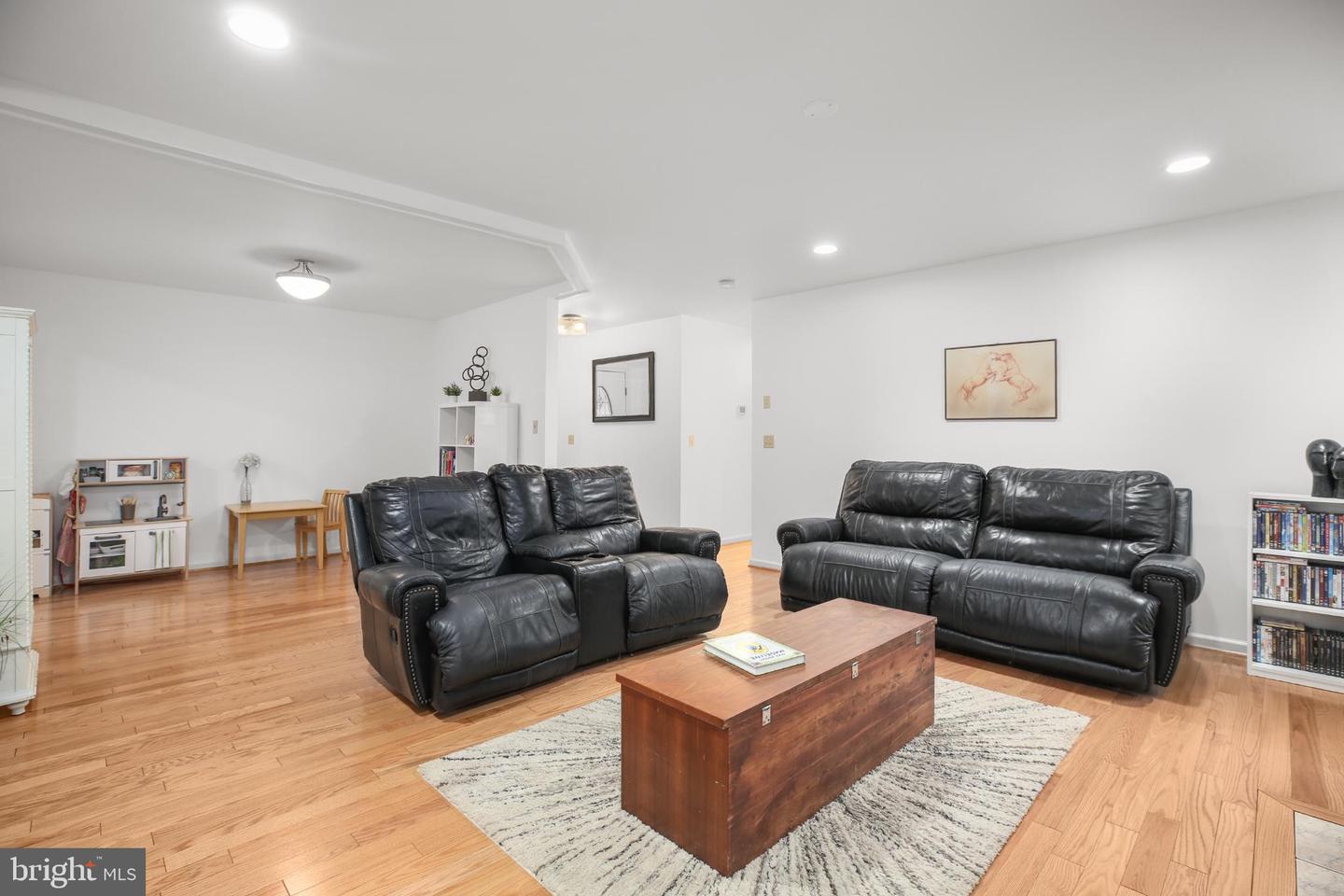 101 MONTICELLO CIR, LOCUST GROVE, Virginia 22508, 3 Bedrooms Bedrooms, 10 Rooms Rooms,2 BathroomsBathrooms,Residential,For sale,101 MONTICELLO CIR,VAOR2012372 MLS # VAOR2012372