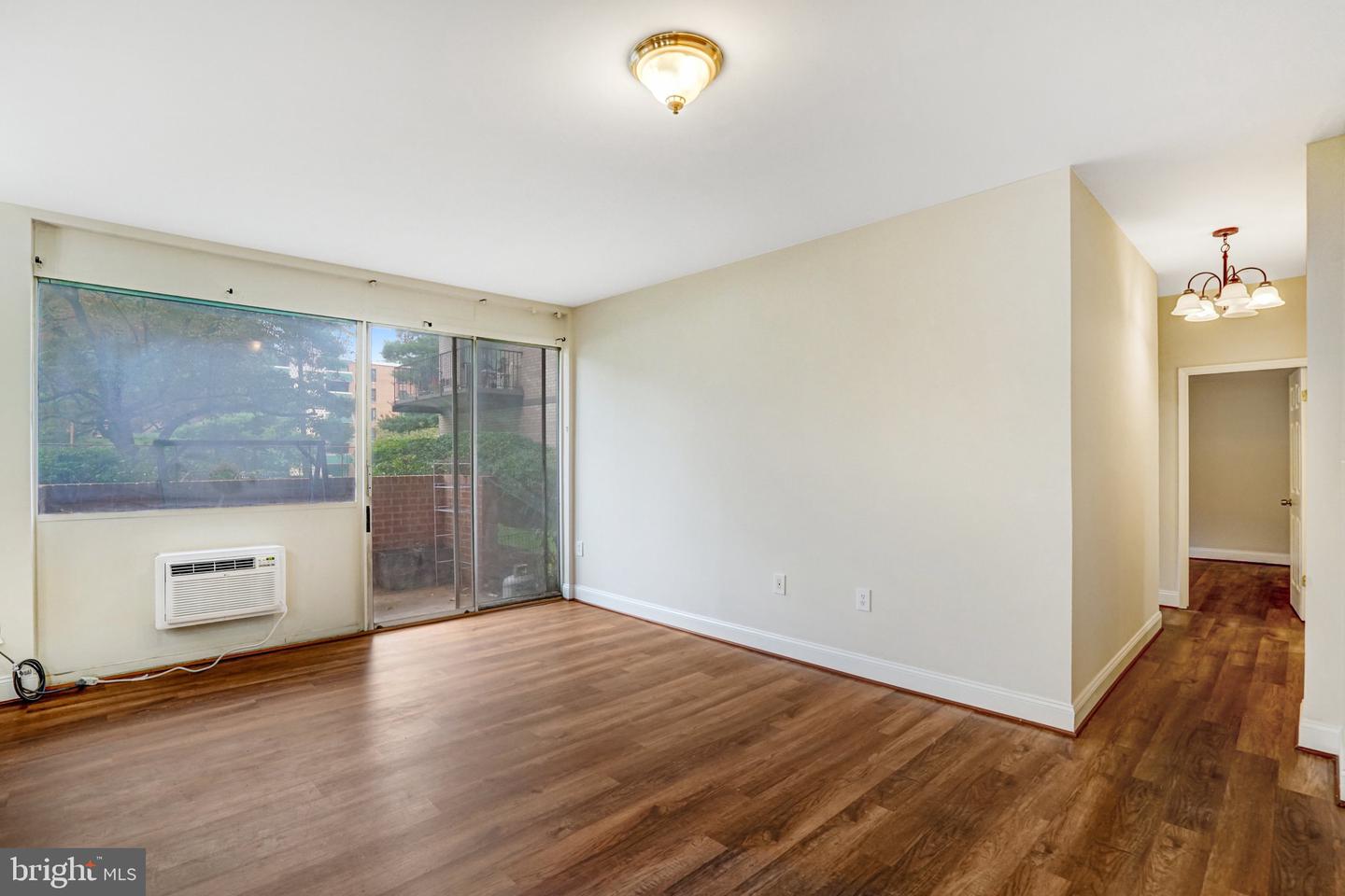3245 RIO DR #108, FALLS CHURCH, Virginia 22041, 2 Bedrooms Bedrooms, ,2 BathroomsBathrooms,Residential,For sale,3245 RIO DR #108,VAFX2268424 MLS # VAFX2268424