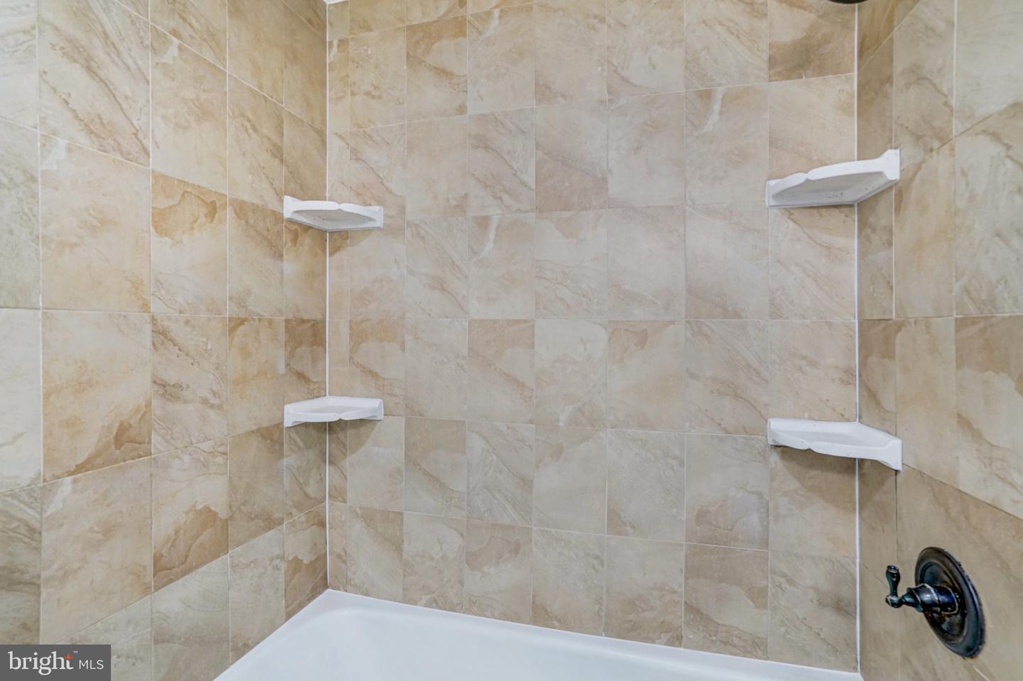 3245 RIO DR #108, FALLS CHURCH, Virginia 22041, 2 Bedrooms Bedrooms, ,2 BathroomsBathrooms,Residential,For sale,3245 RIO DR #108,VAFX2268424 MLS # VAFX2268424