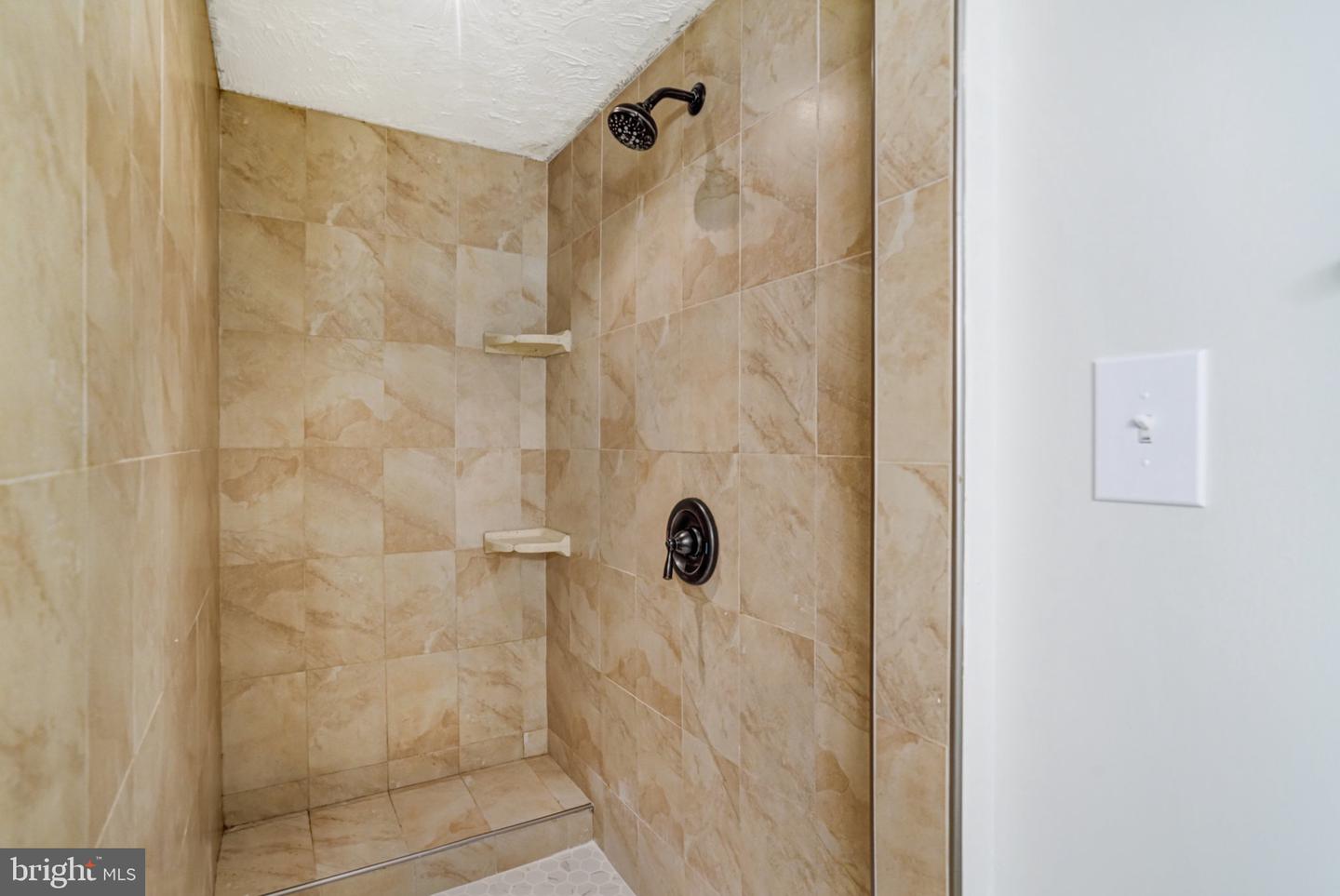 3245 RIO DR #108, FALLS CHURCH, Virginia 22041, 2 Bedrooms Bedrooms, ,2 BathroomsBathrooms,Residential,For sale,3245 RIO DR #108,VAFX2268424 MLS # VAFX2268424