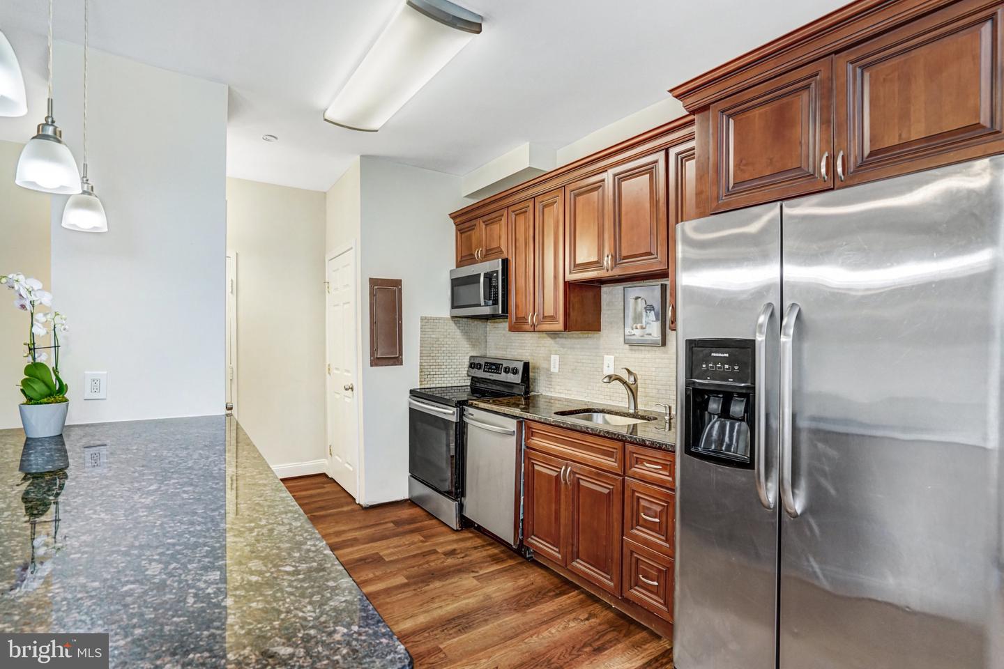 3245 RIO DR #108, FALLS CHURCH, Virginia 22041, 2 Bedrooms Bedrooms, ,2 BathroomsBathrooms,Residential,For sale,3245 RIO DR #108,VAFX2268424 MLS # VAFX2268424