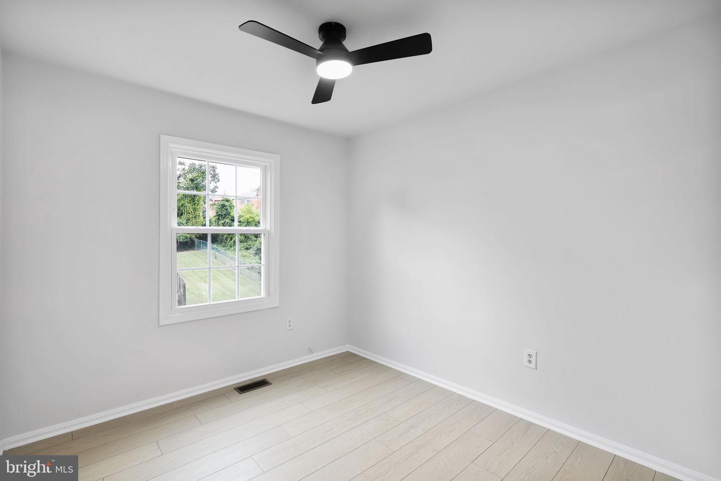 4903 VAN WALBEEK PL, ANNANDALE, Virginia 22003, 4 Bedrooms Bedrooms, ,3 BathroomsBathrooms,Residential,For sale,4903 VAN WALBEEK PL,VAFX2268826 MLS # VAFX2268826